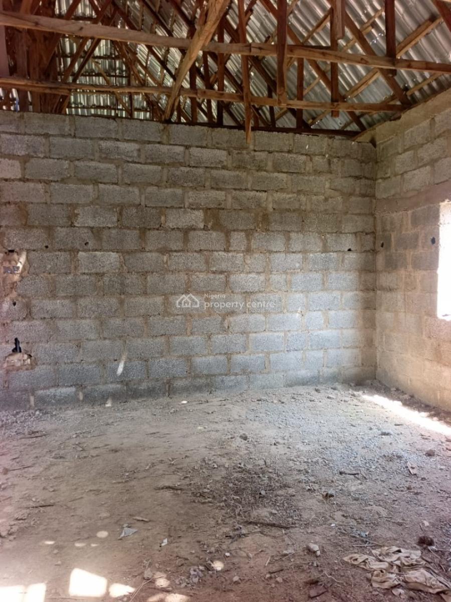 2 Bedroom Semi-detached Bungalow with Excellent Facilities, Sabon Lugbe, Lugbe District, Abuja, Semi-detached Bungalow for Sale