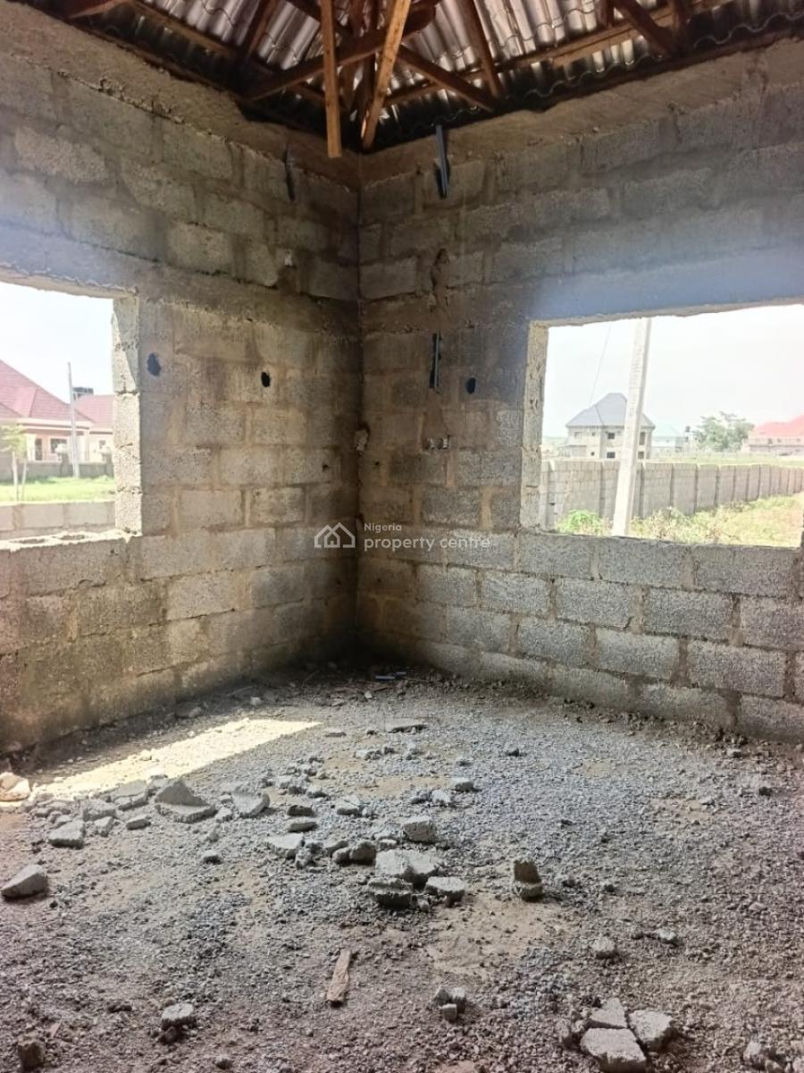 2 Bedroom Semi-detached Bungalow with Excellent Facilities, Sabon Lugbe, Lugbe District, Abuja, Semi-detached Bungalow for Sale