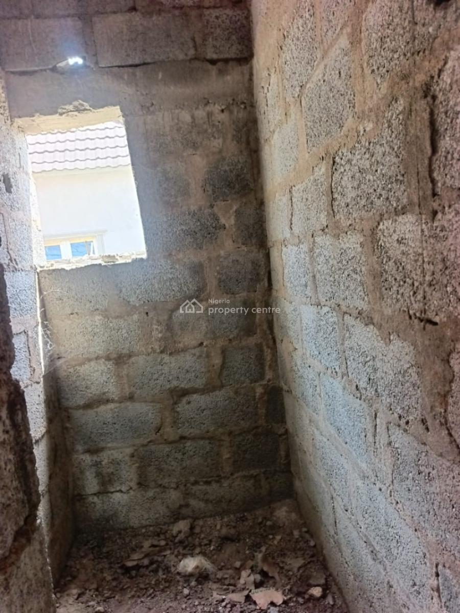 2 Bedroom Semi-detached Bungalow with Excellent Facilities, Sabon Lugbe, Lugbe District, Abuja, Semi-detached Bungalow for Sale
