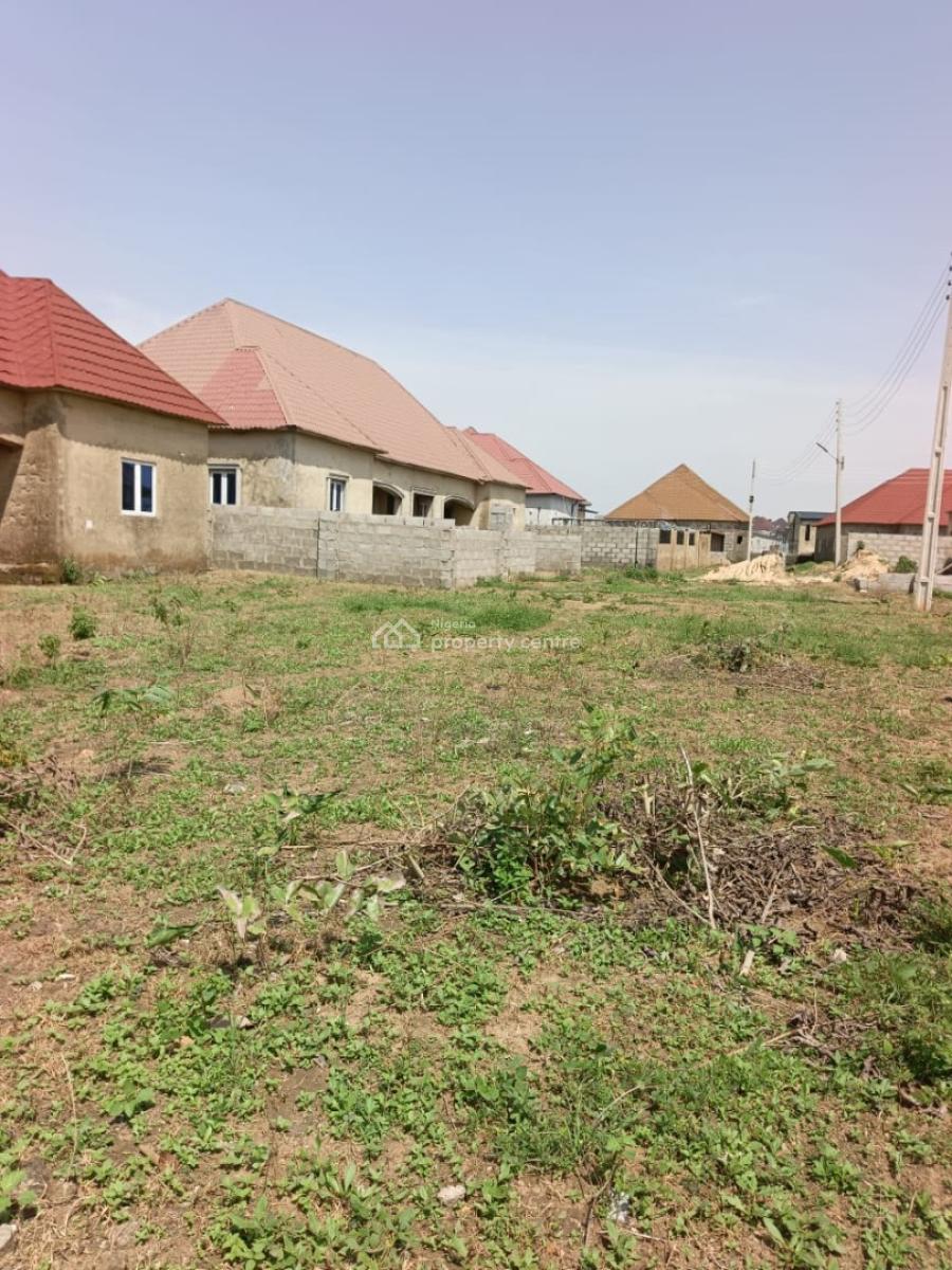 2 Bedroom Semi-detached Bungalow with Excellent Facilities, Sabon Lugbe, Lugbe District, Abuja, Semi-detached Bungalow for Sale