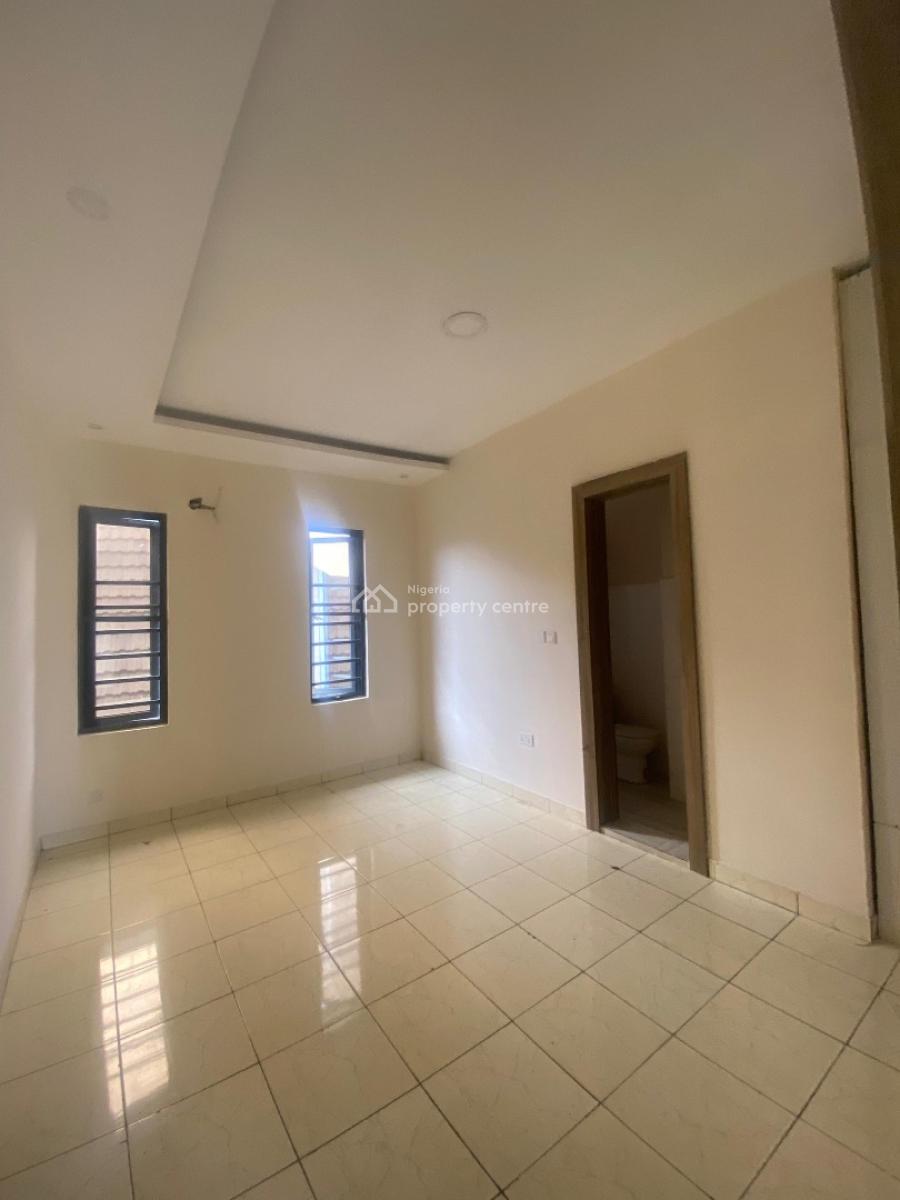 Lovely 2 Bedroom Apartment in a Secured Location, Ologolo, Lekki, Lagos, Flat / Apartment for Rent