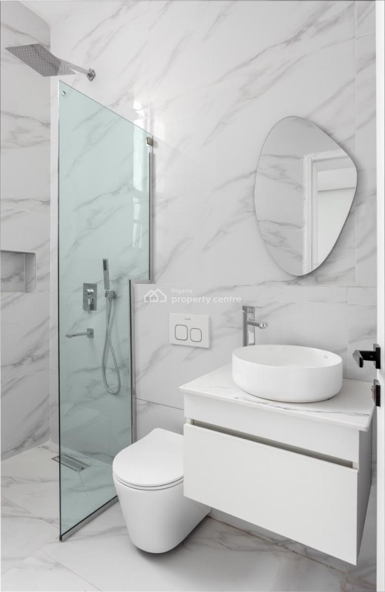 Fully Serviced  2 Bedroom Apartment, Maruwa, Lekki Phase 1, Lekki, Lagos, Flat / Apartment for Sale