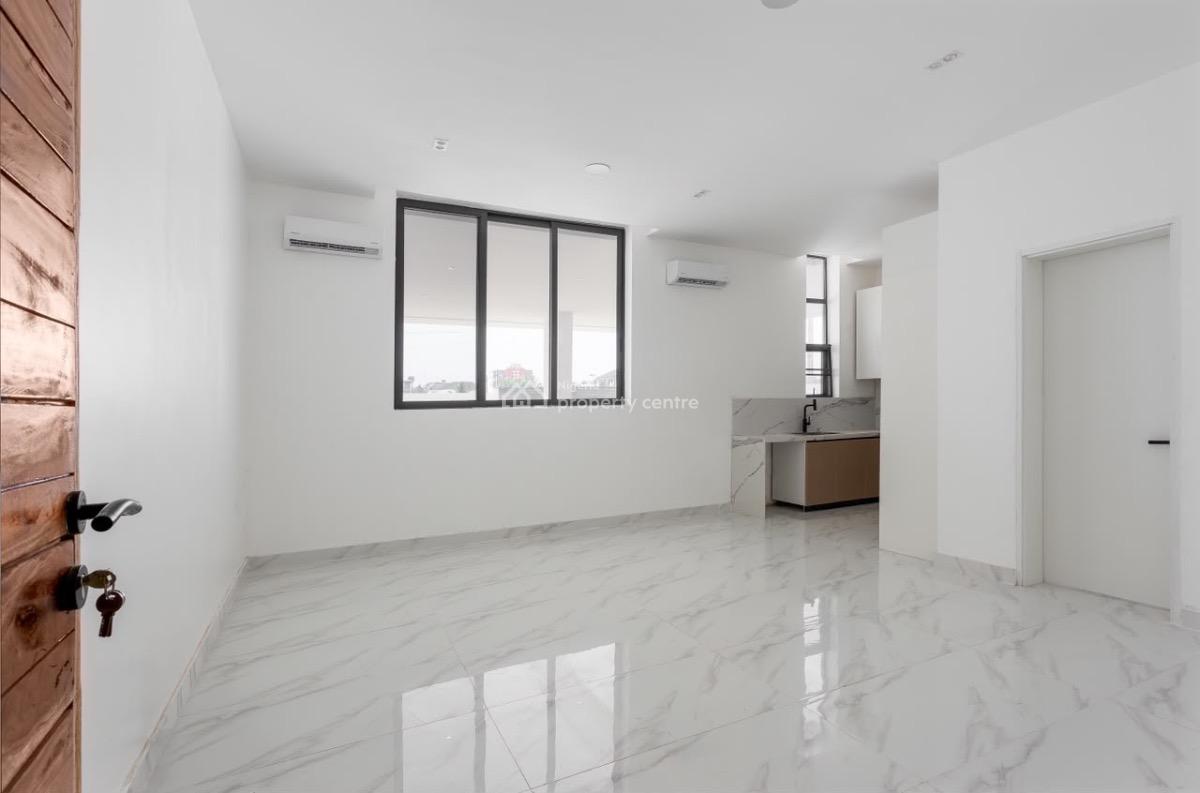 Fully Serviced  2 Bedroom Apartment, Maruwa, Lekki Phase 1, Lekki, Lagos, Flat / Apartment for Sale