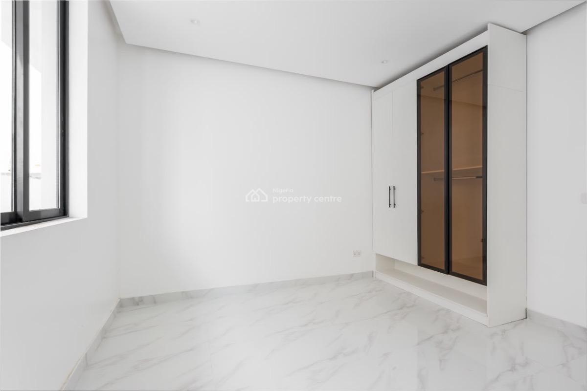 Fully Serviced  2 Bedroom Apartment, Maruwa, Lekki Phase 1, Lekki, Lagos, Flat / Apartment for Sale