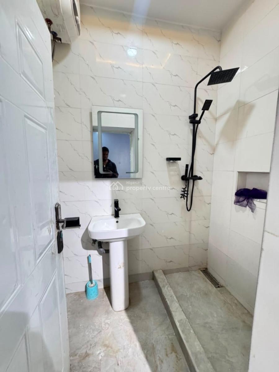 Sharp 3 Bedrooms Apartment on The Second Flooor, Katampe Main, Katampe (main), Katampe, Abuja, Flat / Apartment for Rent