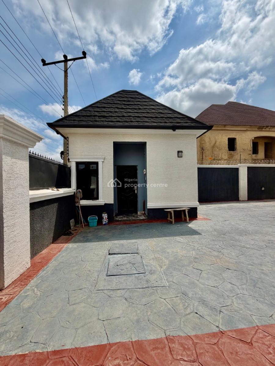 Luxury 6-bedroom Fully Detached Duplex + 2 Bq, Gwarinpa Extension, Birnin Gwari, Kaduna, Detached Duplex for Sale