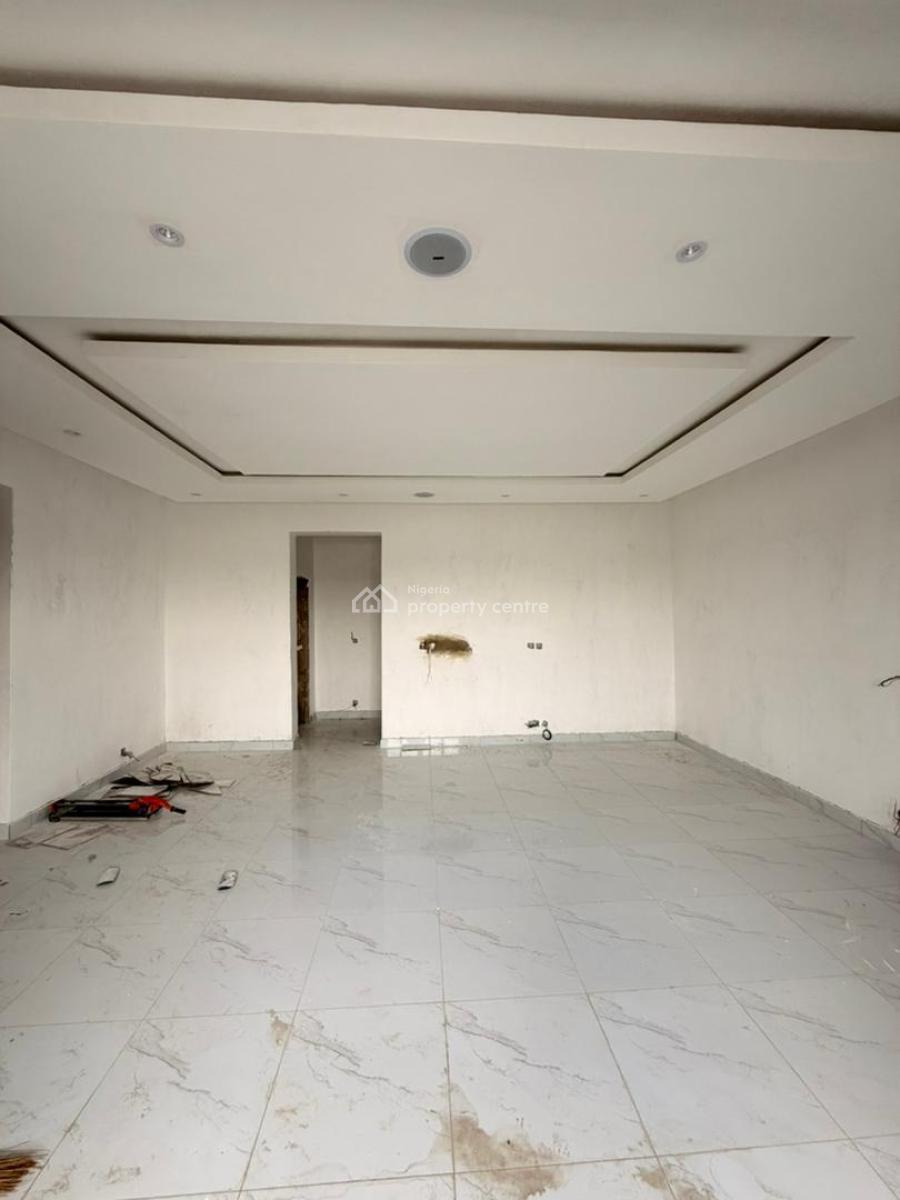Lovely Built 3 Bedroom Apartment in a Good Location, Close to Gbagada General Hospital, Pedro, Gbagada, Lagos, Block of Flats for Sale