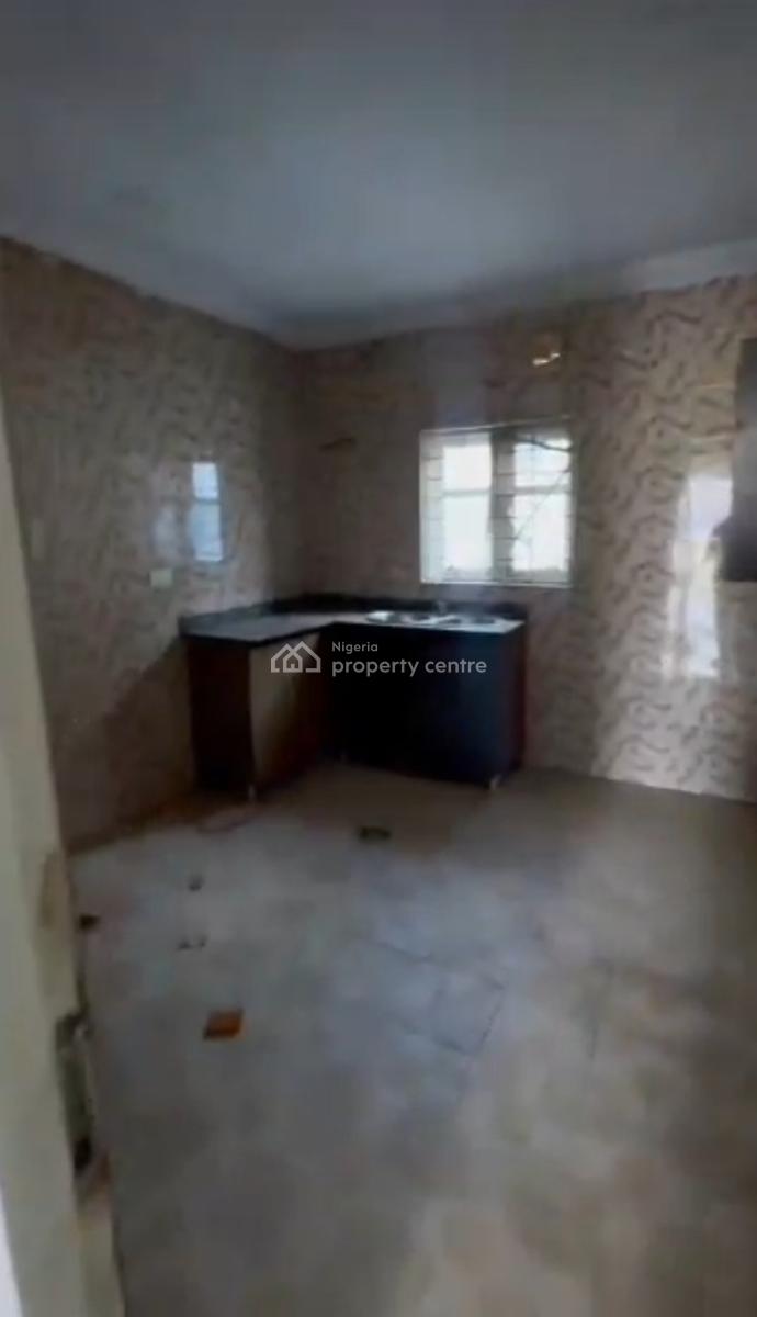 Very Spacious 2 Bedroom Flat, By Deda  Hospital, Katampe, Abuja, Flat / Apartment for Sale