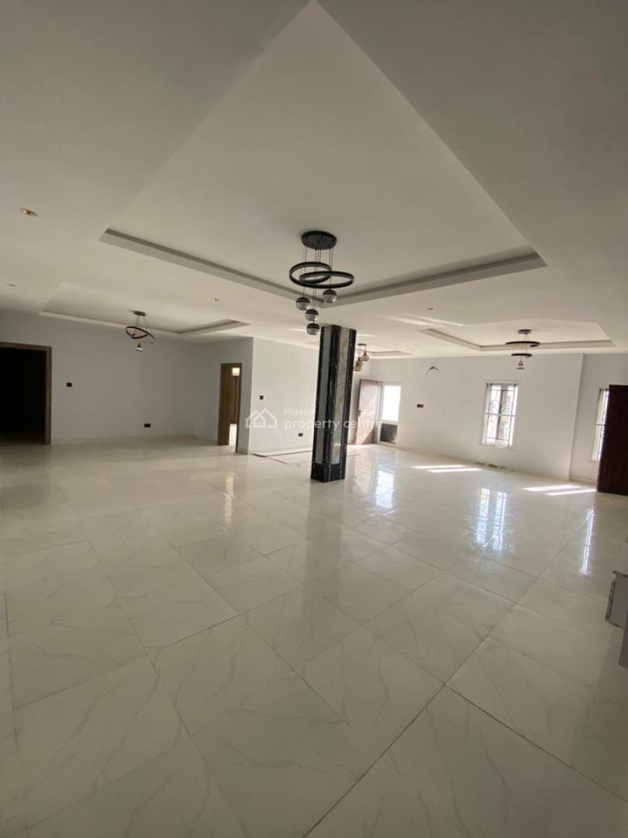 Fully Service 4 Bedroom Apartment Pent Floor+ Elevator, Lekki Phase 1, Lekki, Lagos, Flat / Apartment for Rent