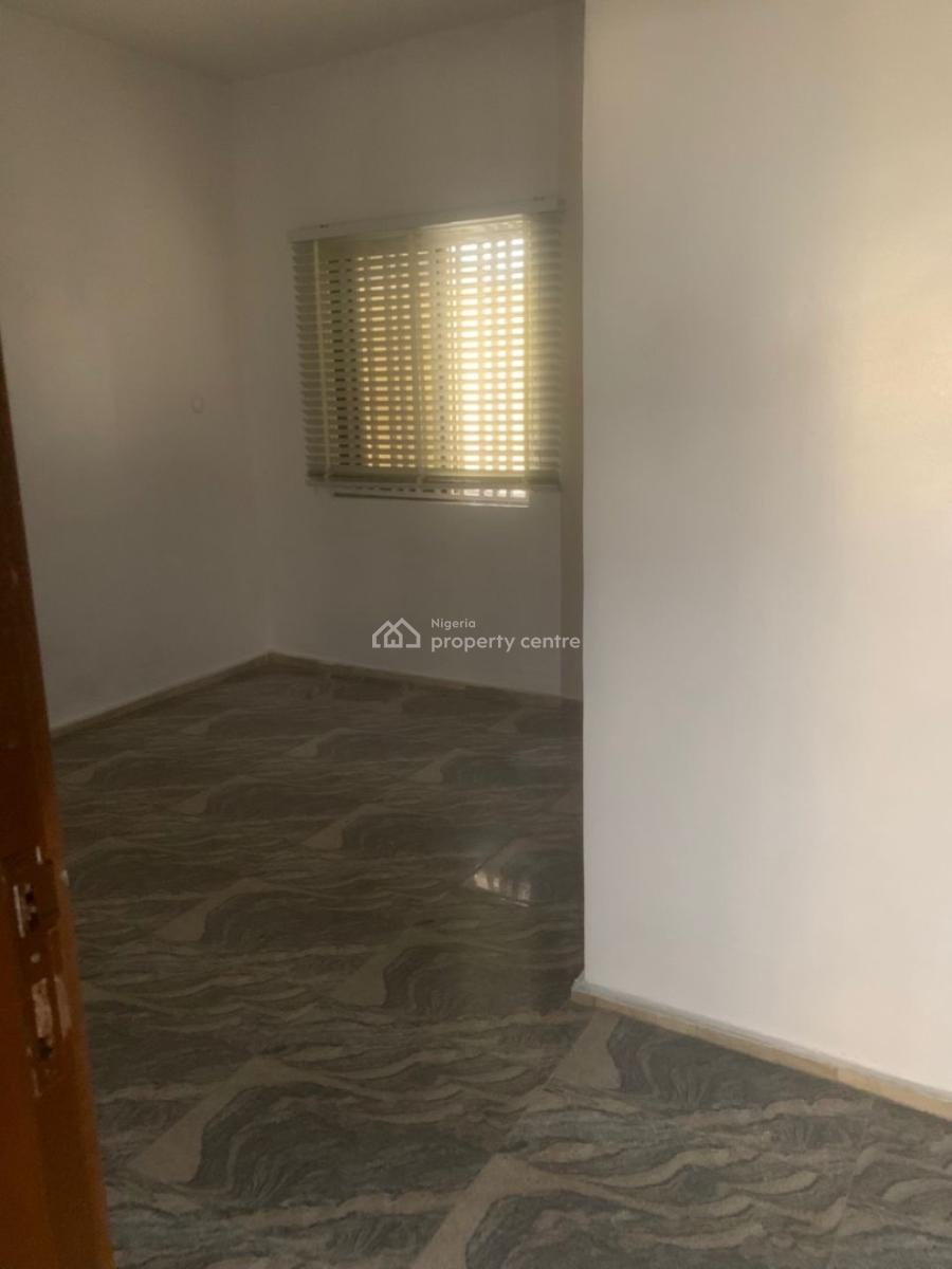 4 Rooms Office Space, 3 Regular and 1 Large., Lekki Phase 1, Lekki, Lagos, Office Space for Rent
