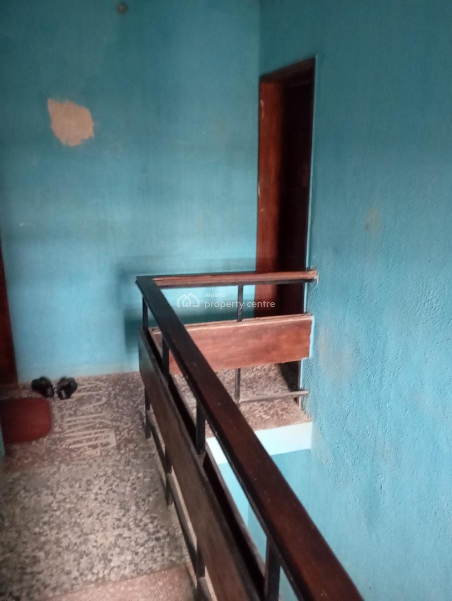 3 Bedrooms Flat, Iyadunni Street, Isolo, Lagos, Flat / Apartment for Rent