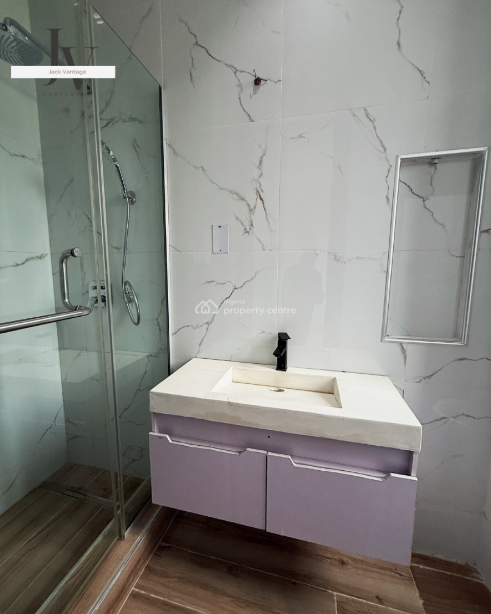 Luxury 3-bedroom Apartment with Bq, Ikoyi, Lagos, Flat / Apartment for Rent