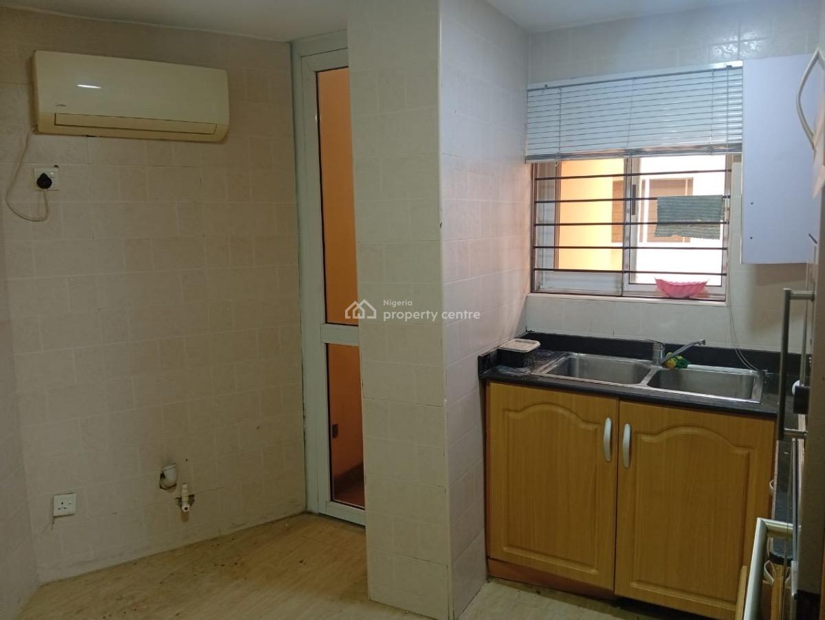 Luxury 2 Bedroom Apartment with Swimming Pool and Gym, Phase 1, Lekki, Lagos, Flat / Apartment for Rent