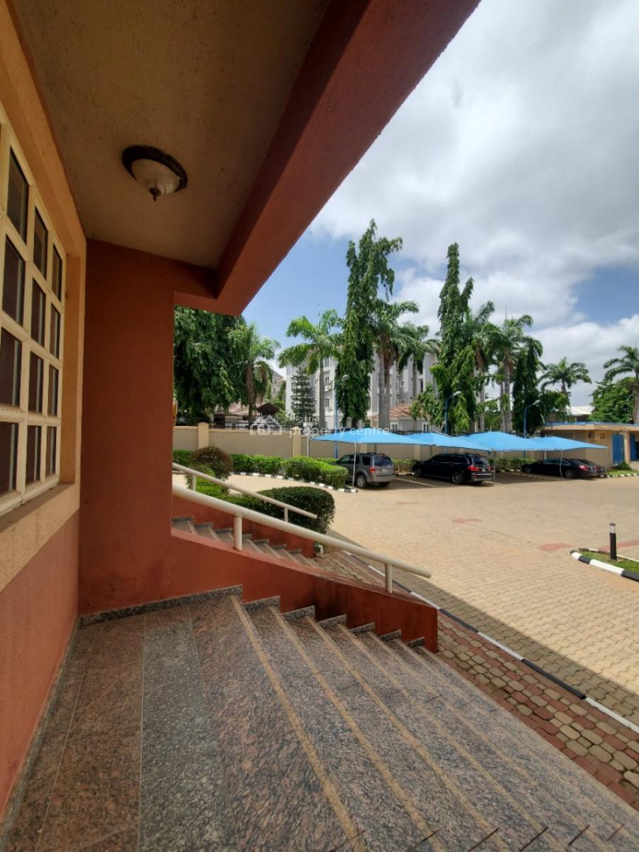 Luxury 4-bedroom Detached Maisonette with Pool, Maitama District, Abuja, Detached Duplex for Rent