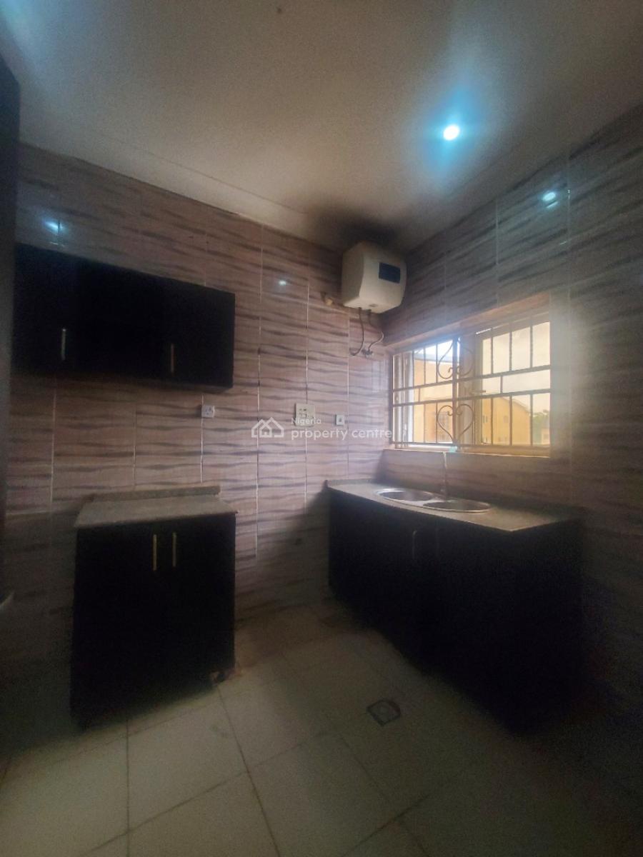 Superluxury 2bedroom  Flat 1st  Floor, By American International School, Durumi, Abuja, Flat / Apartment for Rent