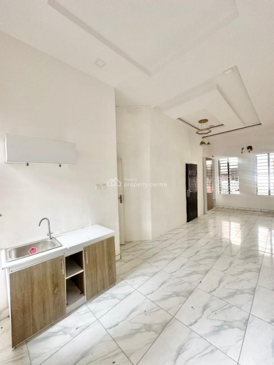 Clean Studio Apartment with Wardrobe & Kitchen, Ikota, Lekki, Lagos, Self Contain (single Rooms) for Rent