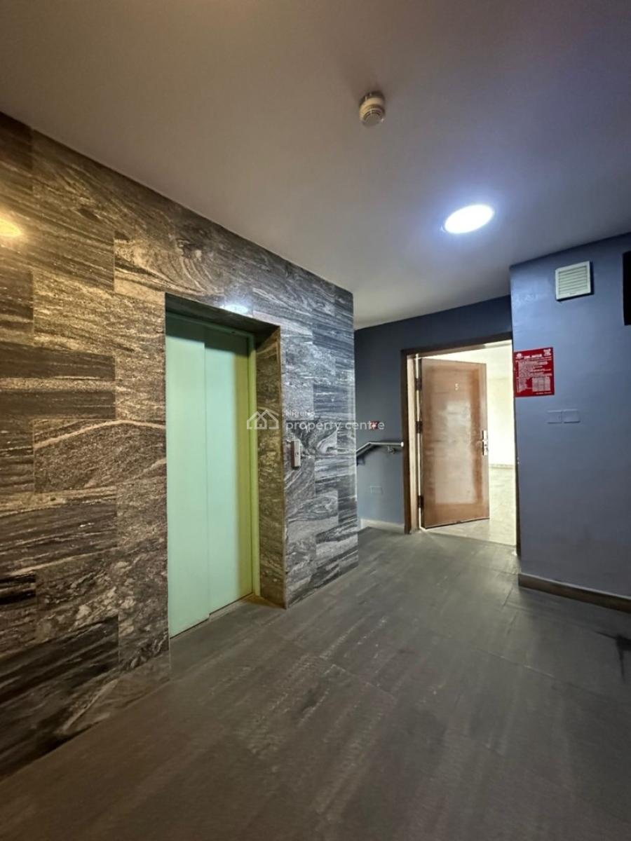 Luxury 3 Bedroom Apartment with Swimming Pool and Gym, Phase 1, Lekki, Lagos, Flat / Apartment for Rent