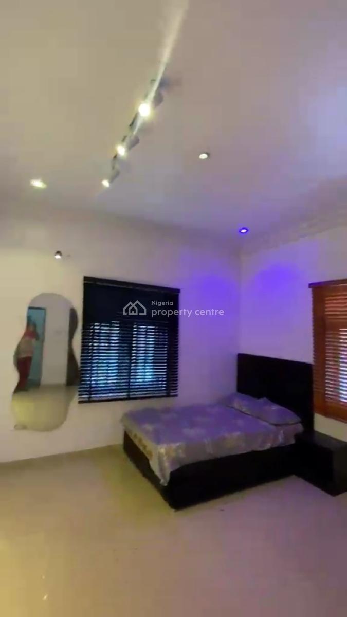 Decent 1 Bedroom Flat Upstairs with Wardrobe, Chevron Drive, Lekki, Lagos, Mini Flat (room and Parlour) for Rent