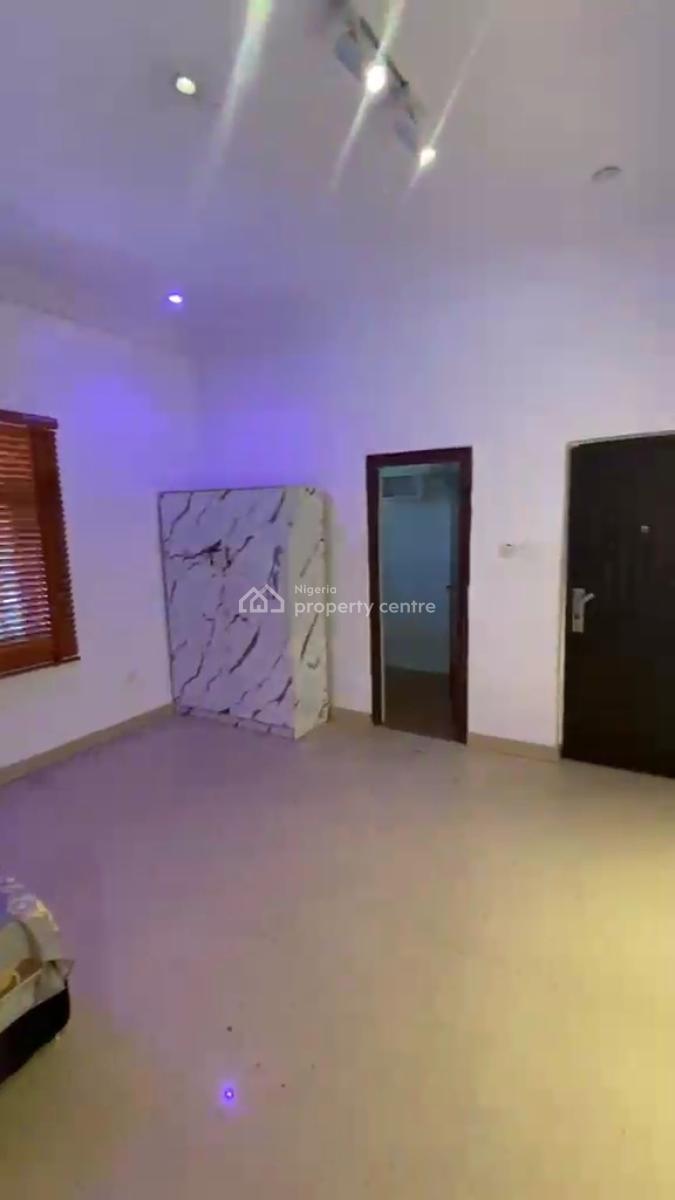 Decent 1 Bedroom Flat Upstairs with Wardrobe, Chevron Drive, Lekki, Lagos, Mini Flat (room and Parlour) for Rent