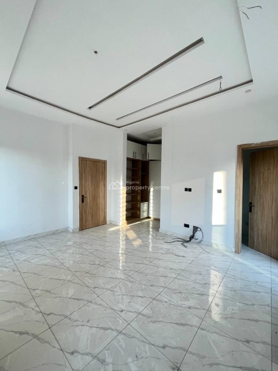 4 Bedroom Terrace House with Spacious Living Room and Payment Plan, Lekki Phase 2, Lekki, Lagos, Terraced Duplex for Sale