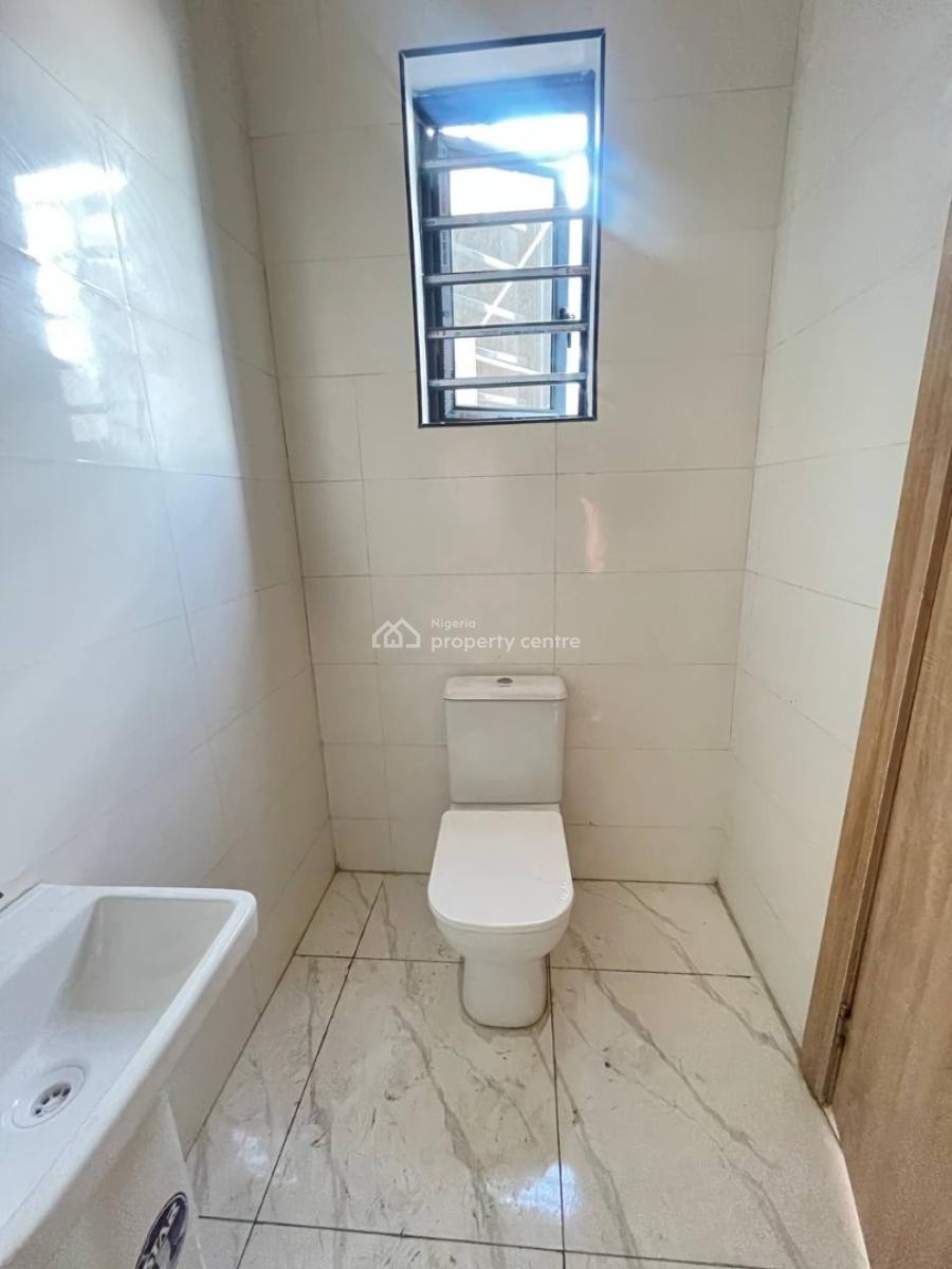 4 Bedroom Terrace House with Spacious Living Room and Payment Plan, Lekki Phase 2, Lekki, Lagos, Terraced Duplex for Sale