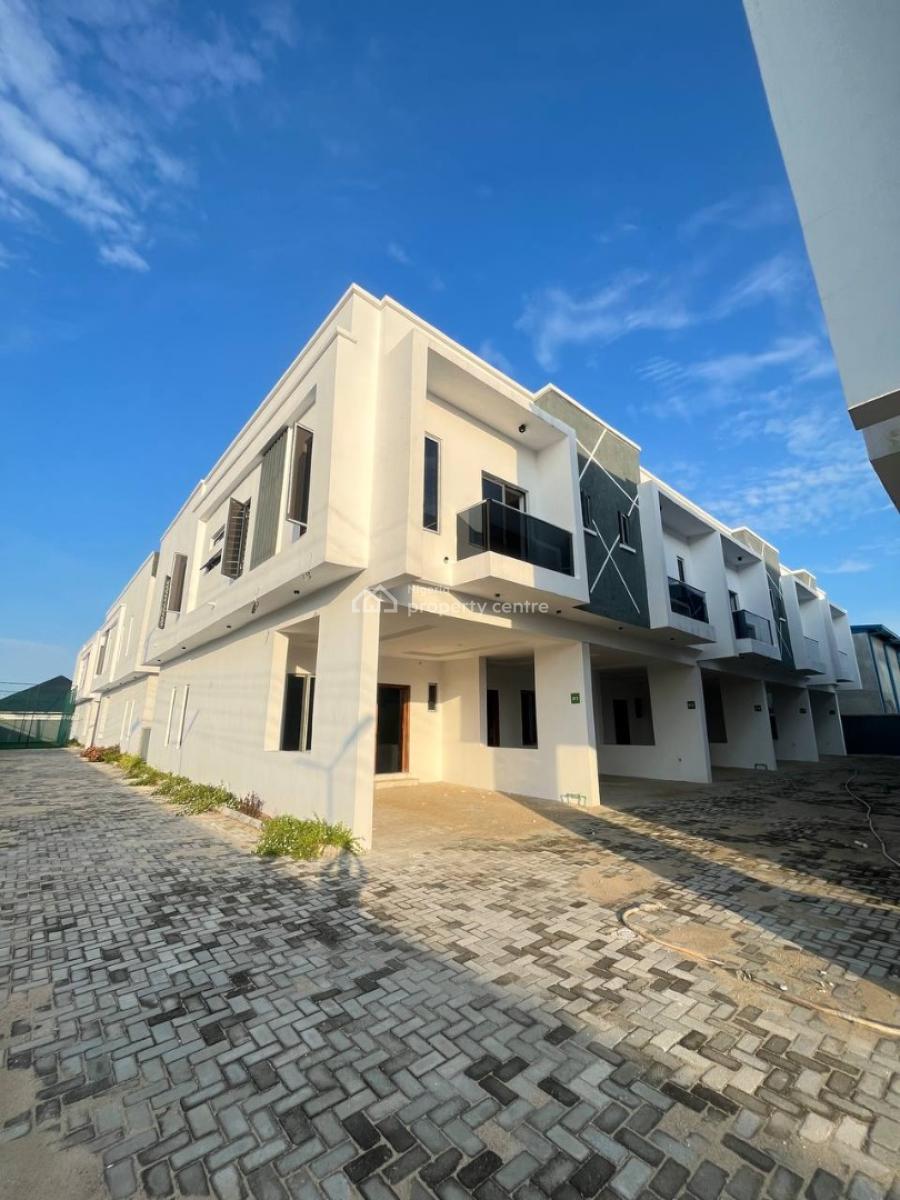 4 Bedroom Terrace House with Spacious Living Room and Payment Plan, Lekki Phase 2, Lekki, Lagos, Terraced Duplex for Sale