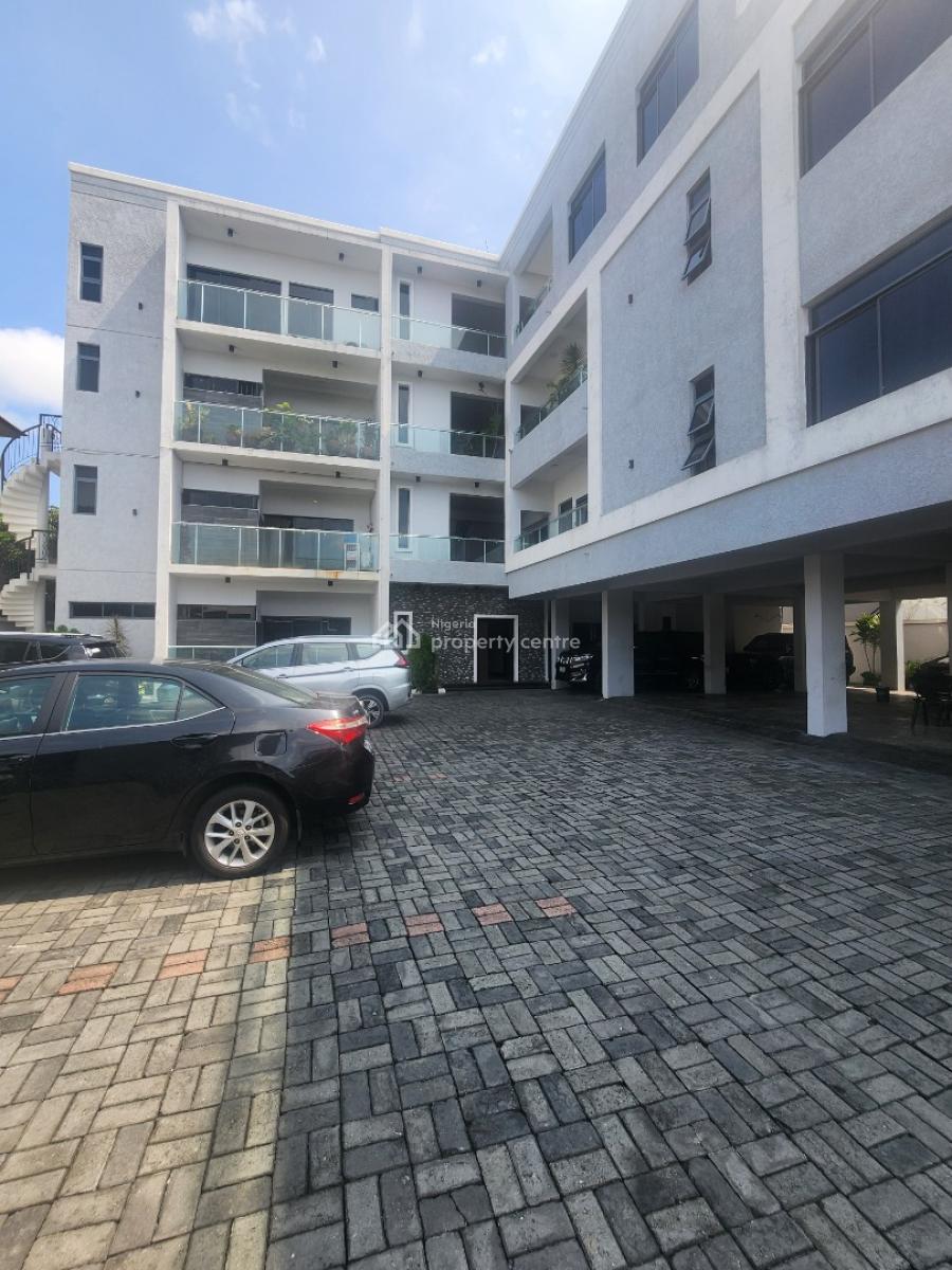 Nice 3bedroom Apartment Inside Lekki Phase One, Off Admiralty Road, Lekki Phase 1, Lekki, Lagos, Flat / Apartment for Rent