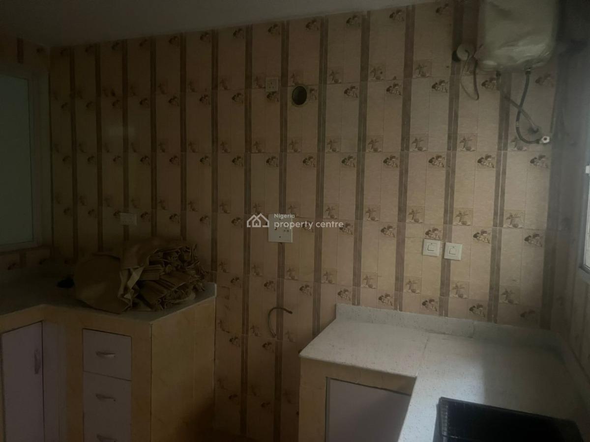 Well Maintained 3 Bedroom Terrace, Osapa, Lekki, Lagos, Terraced Duplex for Rent