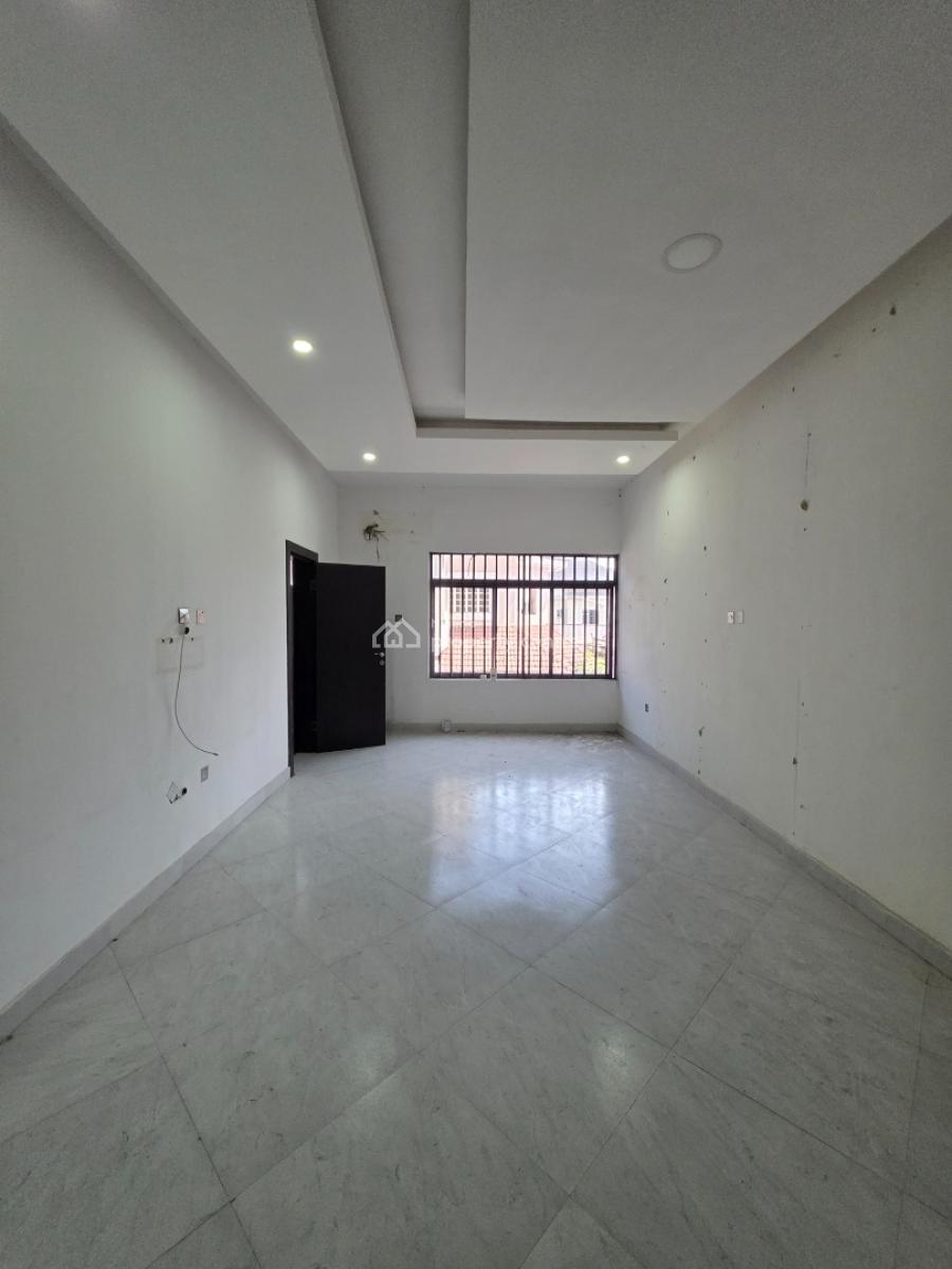 Luxury 3 Bedroom Apartment with Bq, Off Admiralty Road, Lekki Phase 1, Lekki, Lagos, Flat / Apartment for Rent