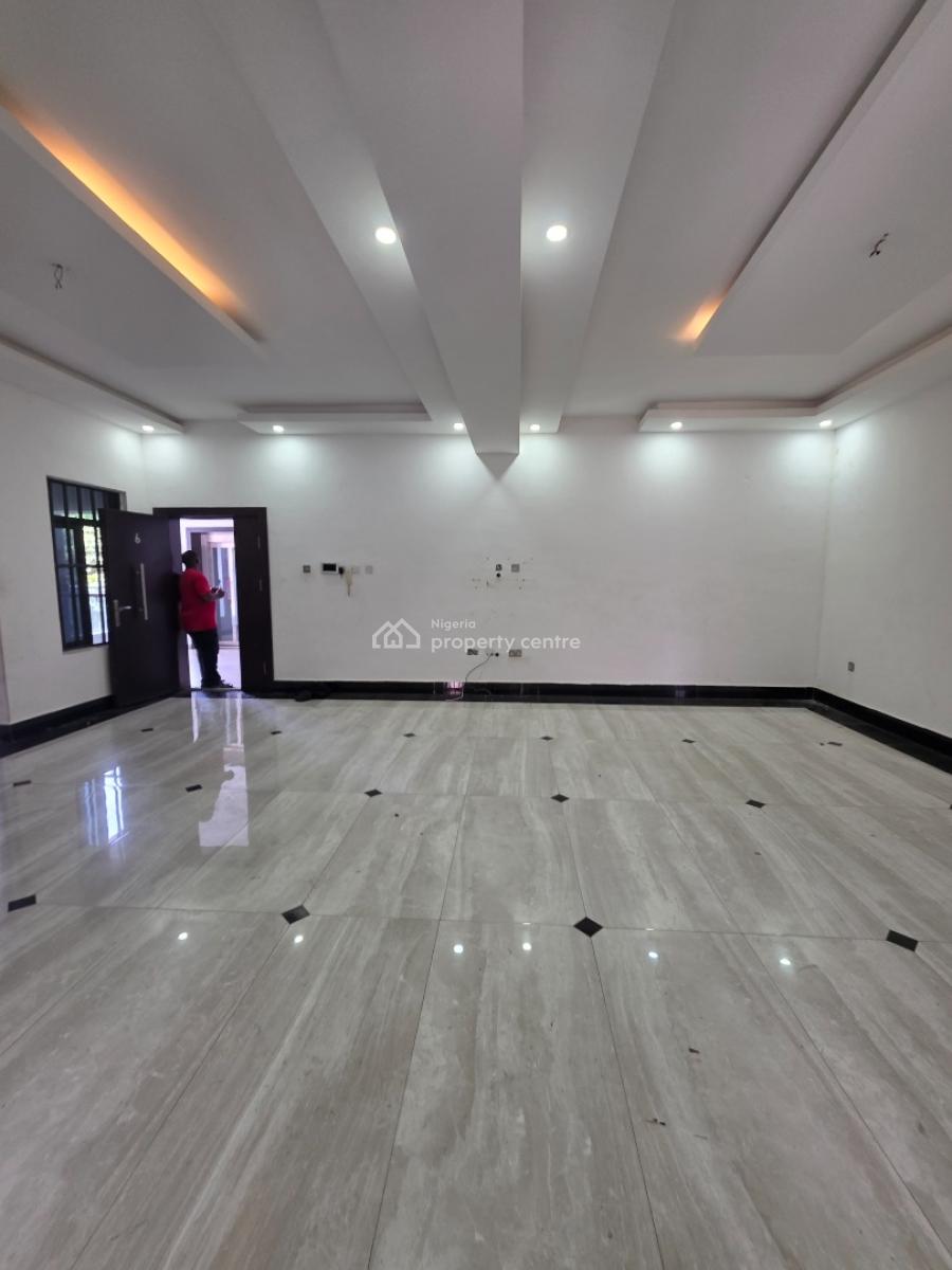Luxury 3 Bedroom Apartment with Bq, Off Admiralty Road, Lekki Phase 1, Lekki, Lagos, Flat / Apartment for Rent