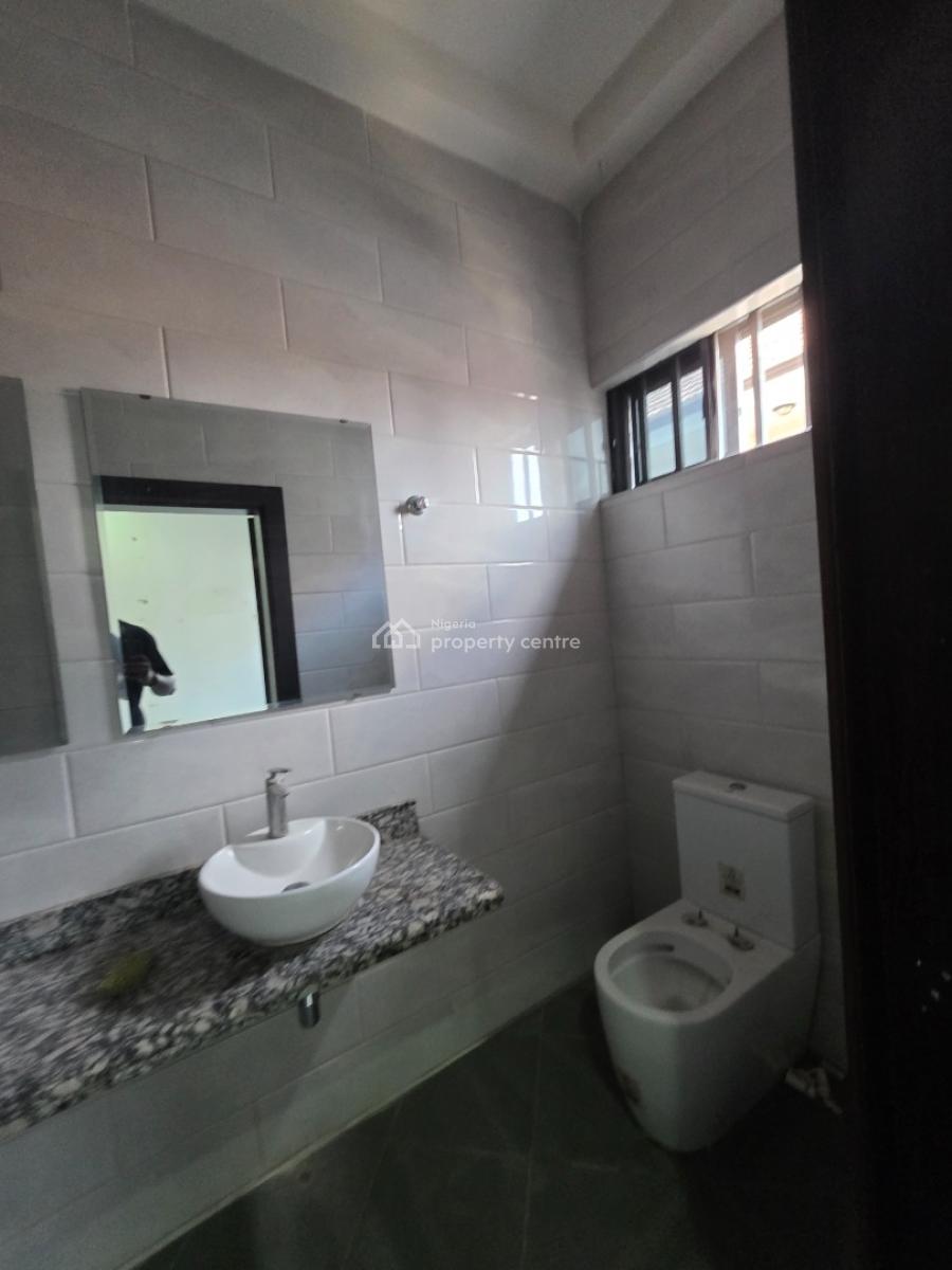 Luxury 3 Bedroom Apartment with Bq, Off Admiralty Road, Lekki Phase 1, Lekki, Lagos, Flat / Apartment for Rent