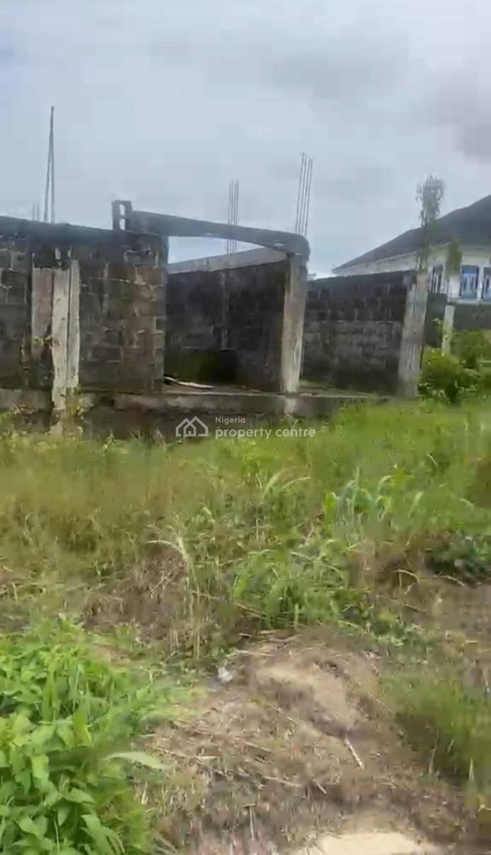 Distress 900 Square Meters with 2 Uncompleted Building, Beechwood Estate, Imalete Alafia, Ibeju Lekki, Lagos, Residential Land for Sale
