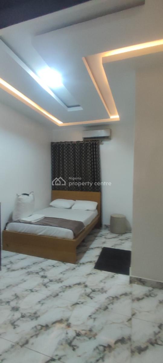 Modernly Finished and Standard Roomself with Car Park, Shomolu, Lagos, Self Contain (single Rooms) for Rent