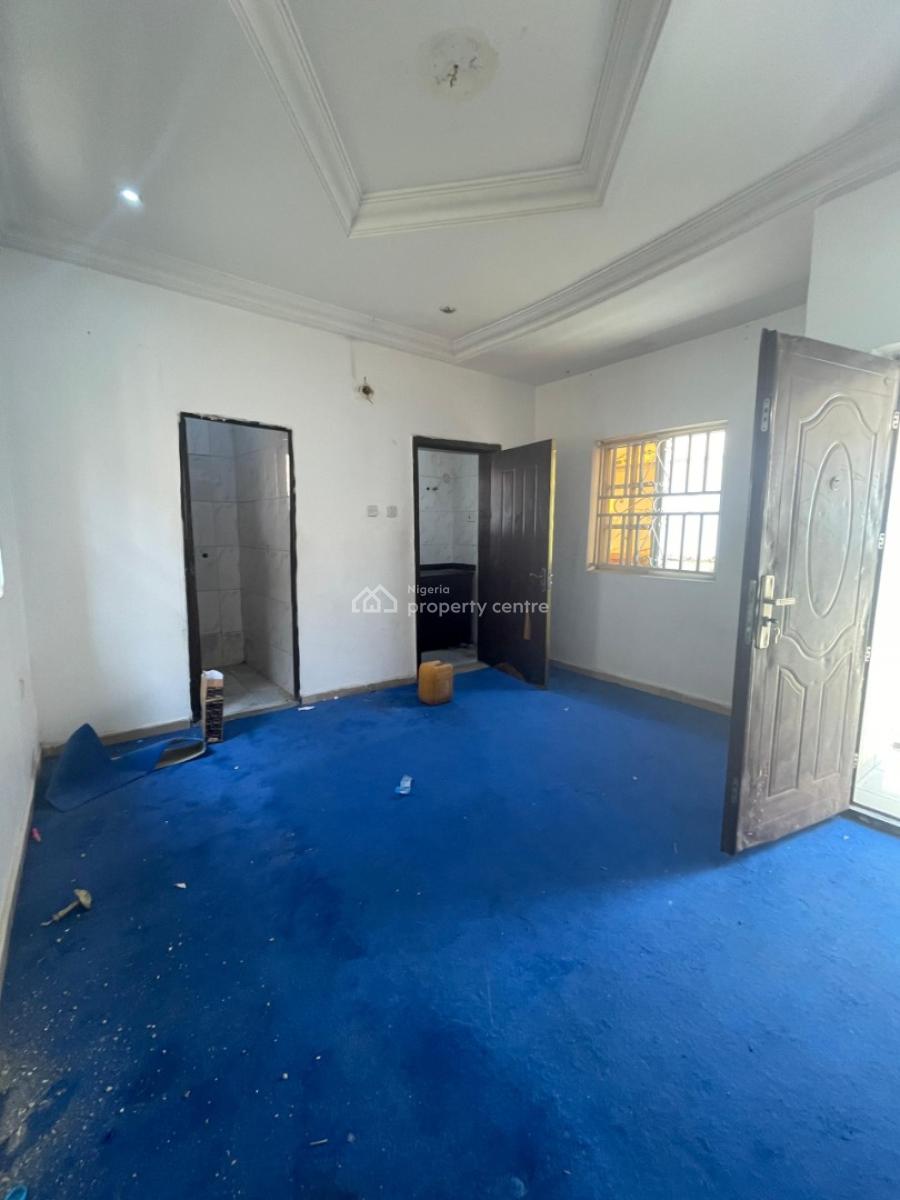 Massive One Bedroom Apartment in an Estate, 6th Avenue, Gwarinpa, Abuja, Mini Flat (room and Parlour) for Rent