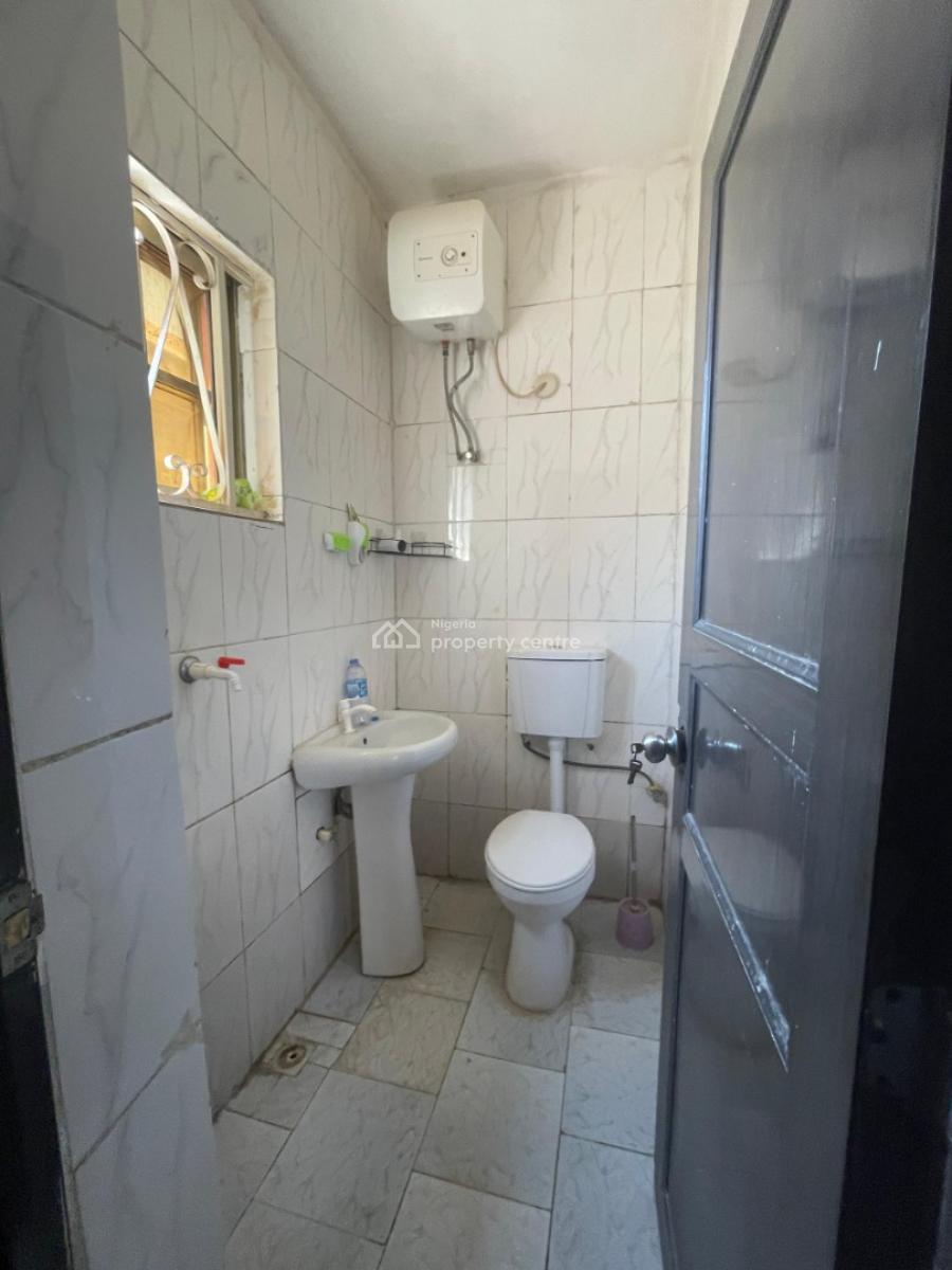 Massive One Bedroom Apartment in an Estate, 6th Avenue, Gwarinpa, Abuja, Mini Flat (room and Parlour) for Rent