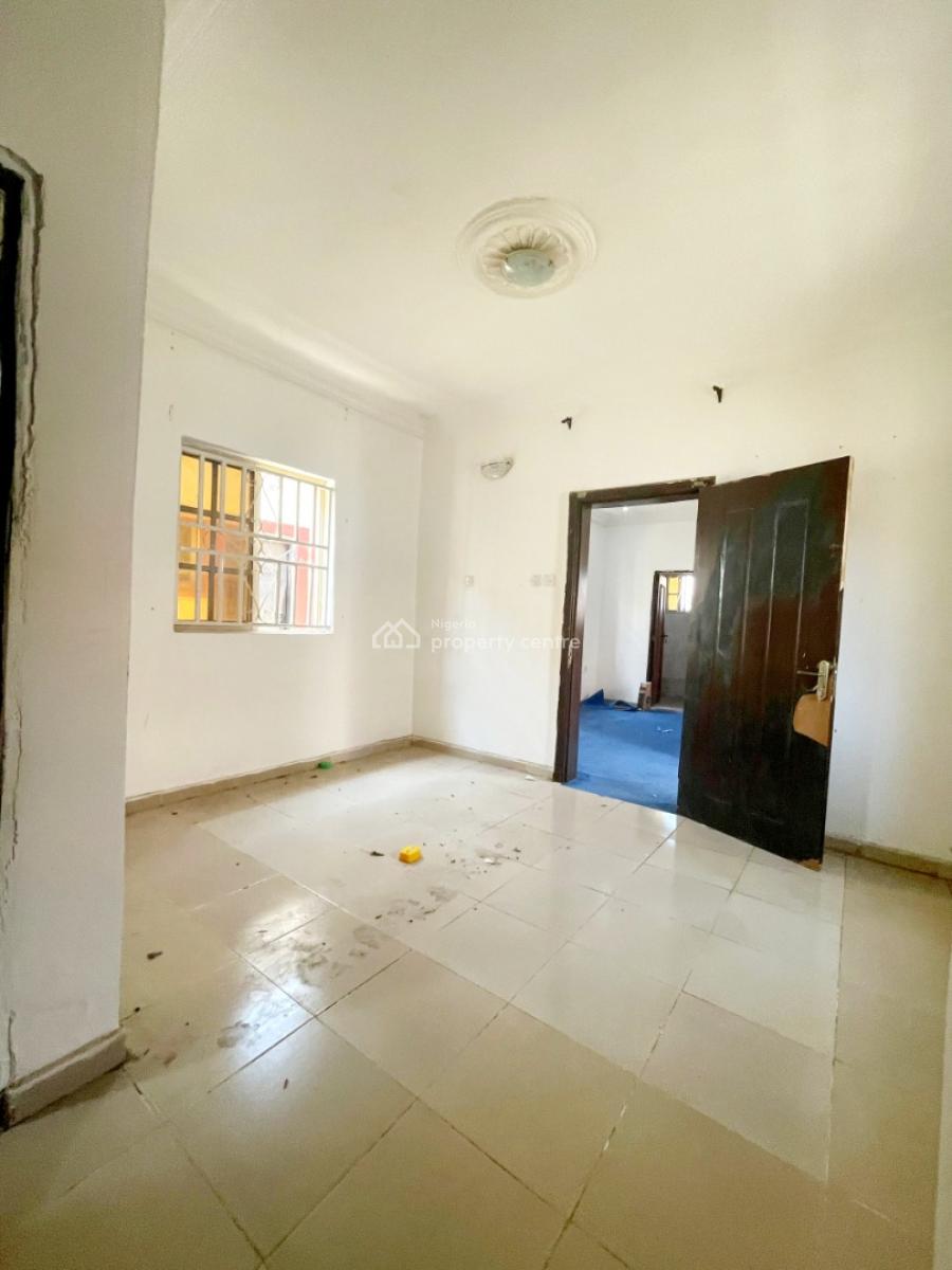 Massive One Bedroom Apartment in an Estate, 6th Avenue, Gwarinpa, Abuja, Mini Flat (room and Parlour) for Rent