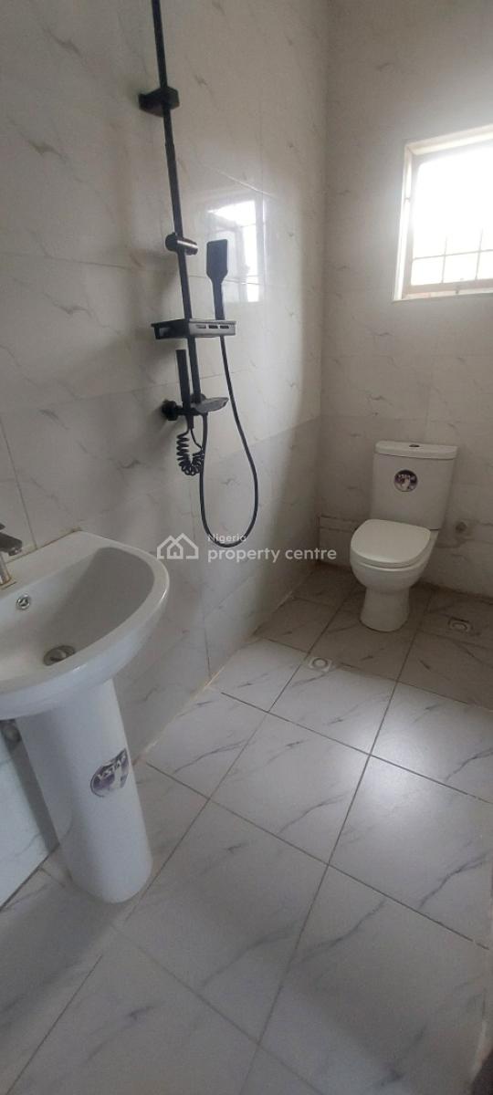 Newly Finished 3 Bedroom Flat, Wuye Dakibiyu, Wuye, Abuja, Flat / Apartment for Sale