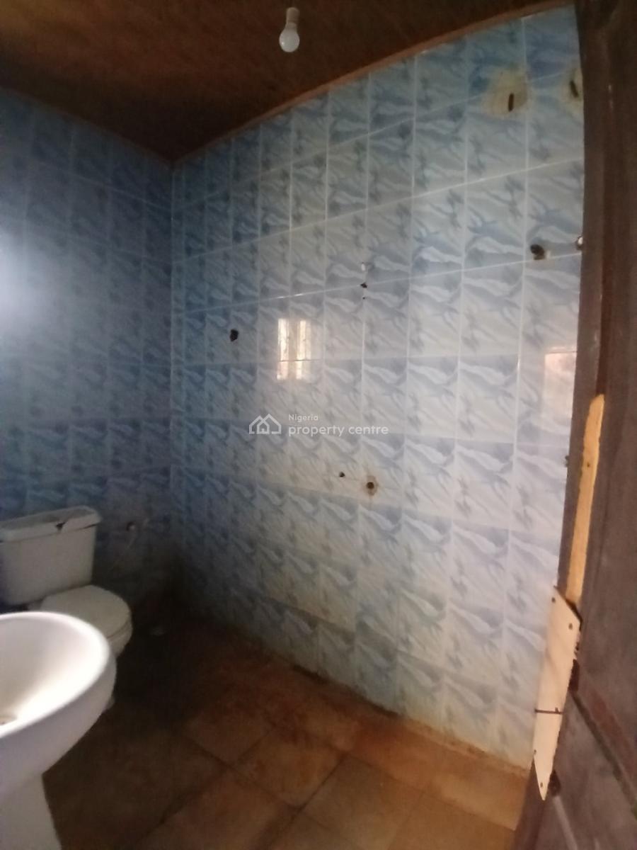 Masters Bedroom in a Shared Apartment, Badore, Ajah, Lagos, Flat / Apartment for Rent