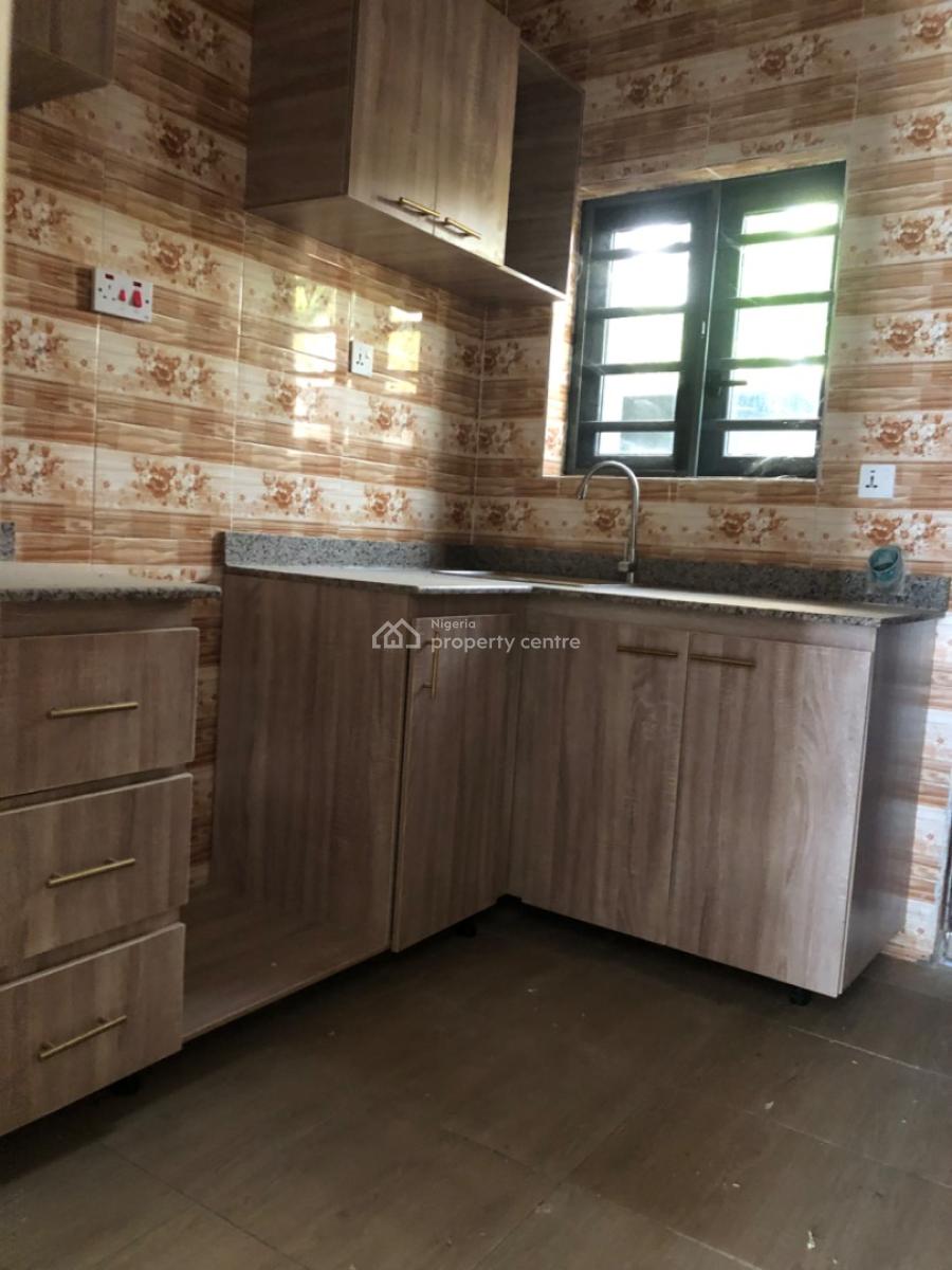 2 Bedroom Flat, Peace Estate, Magboro, Ogun, Flat / Apartment for Rent