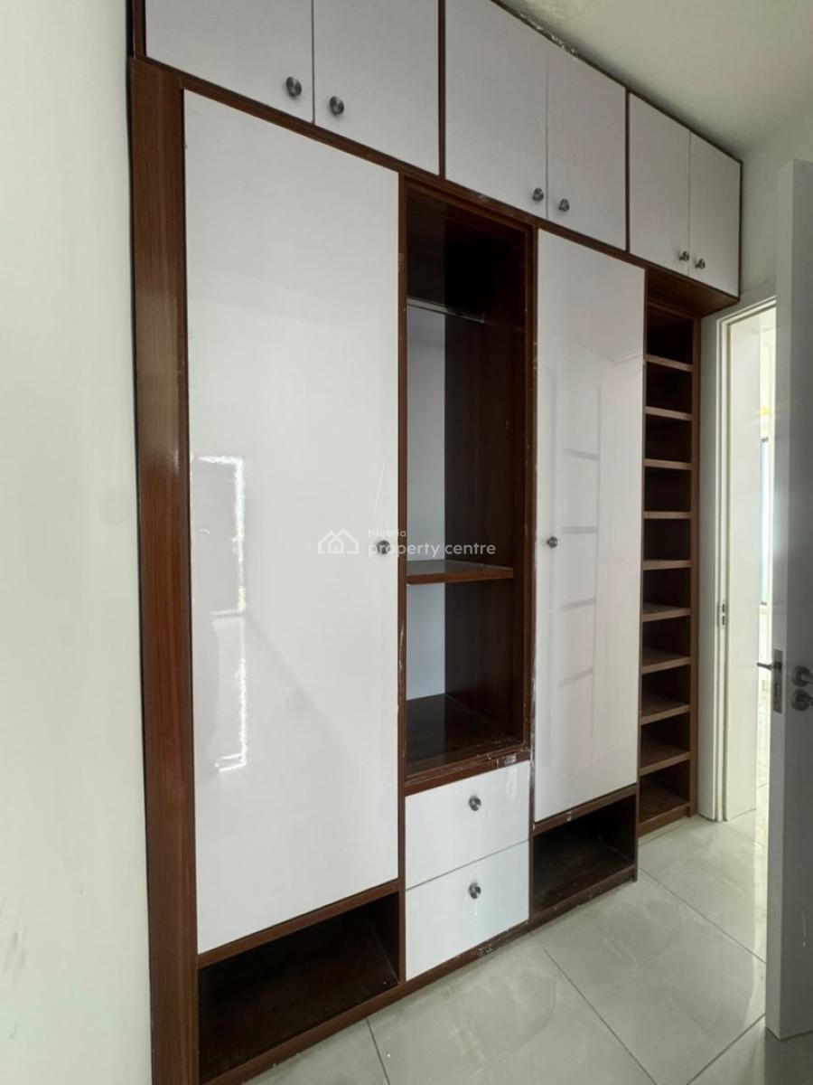 3 Bedroom Apartment, Lekki Phase 1, Lekki, Lagos, Flat / Apartment for Rent