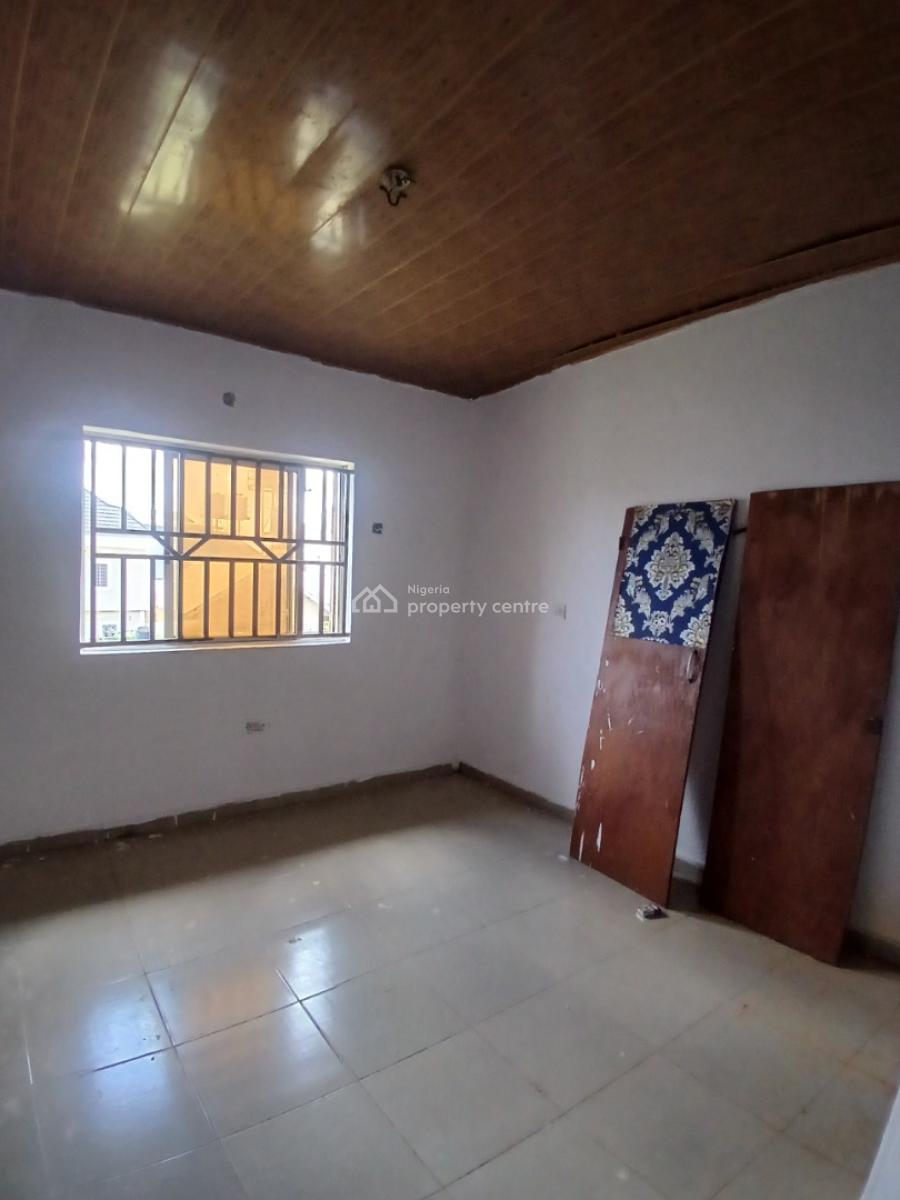 Rooms in a Shared Apartment, Badore, Ajah, Lagos, Flat / Apartment for Rent