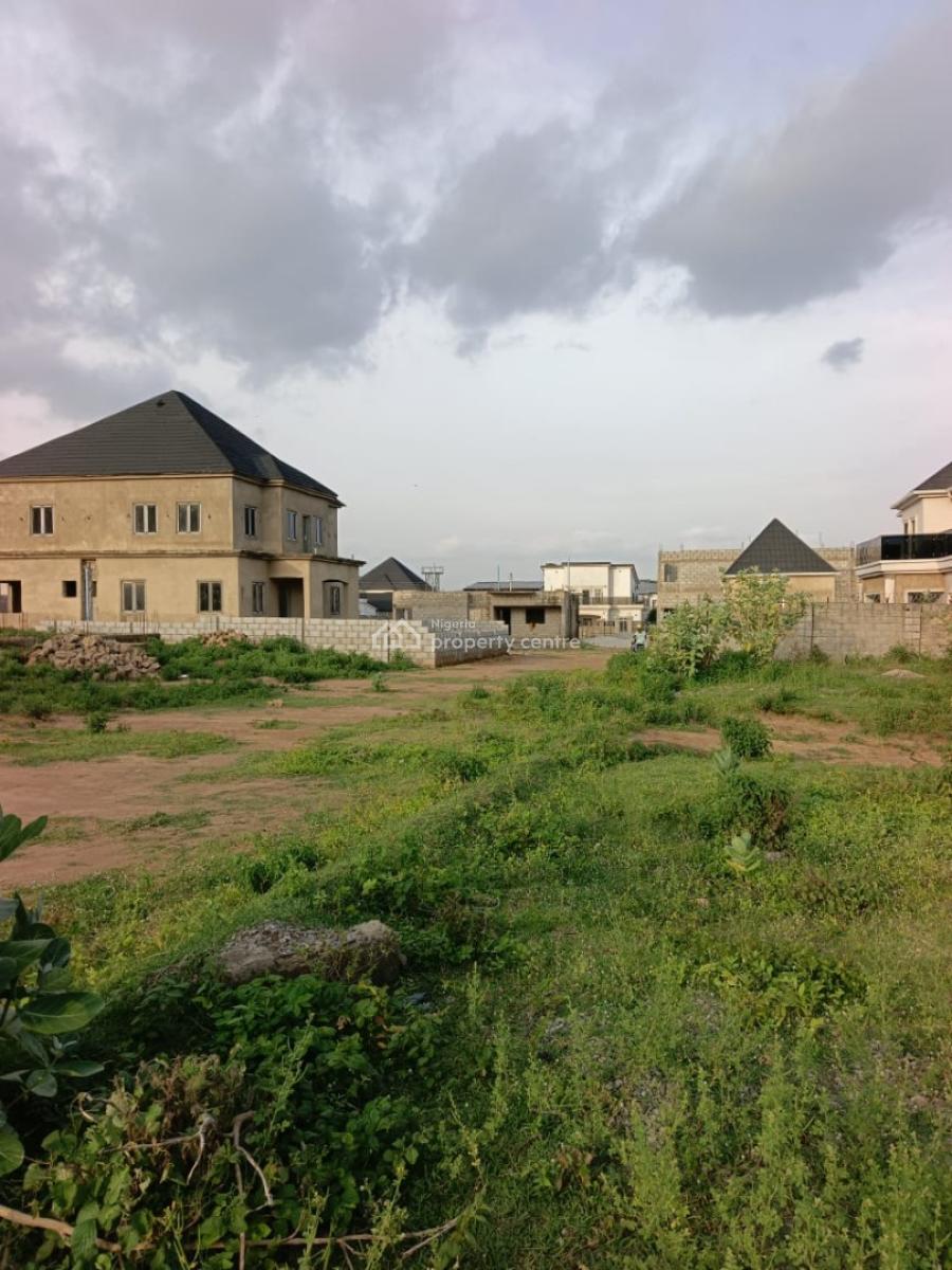 Luxury 5bedroom Penthouse  with Excellent Facilities in Lugbe -abuja, Seman Estate Opposite Dunamis Glory Dome Church in Lugbe, Abuja, Sabon Lugbe, Lugbe District, Abuja, Detached Duplex for Sale