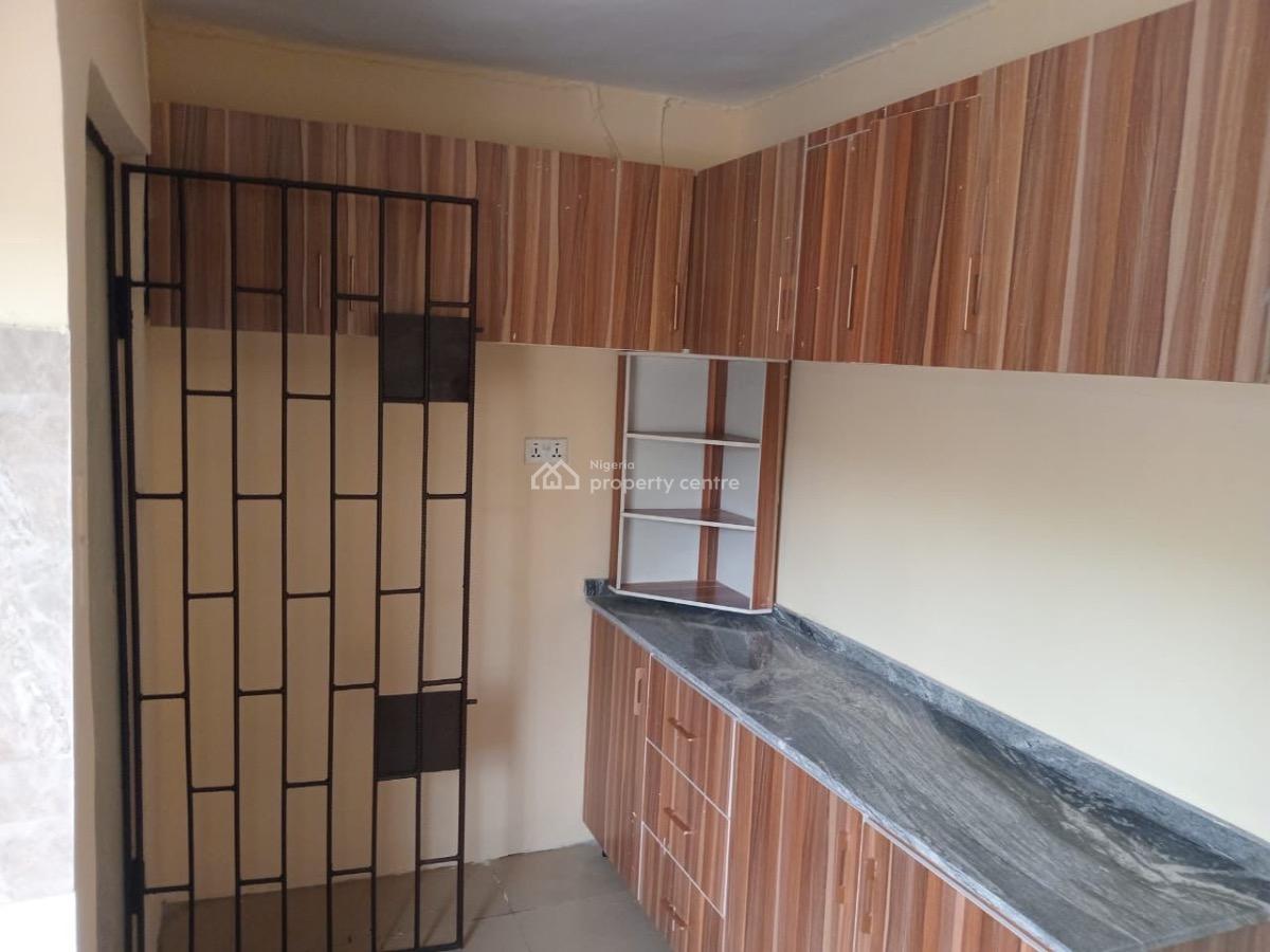 Spacious 3 Bedroom Flat, Yaba, Lagos, Flat / Apartment for Rent