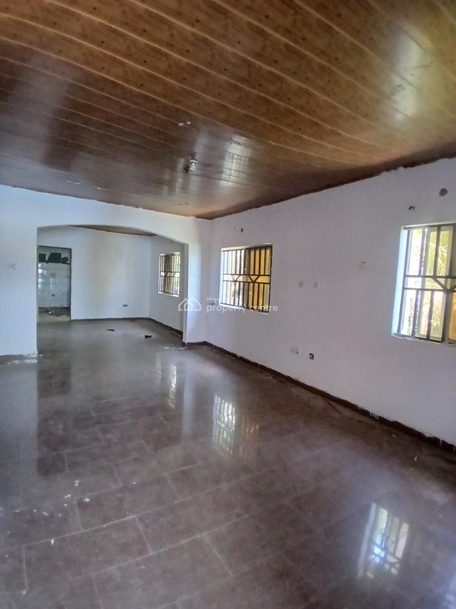 Massive Parlour Space Upstairs, Badore, Ajah, Lagos, Flat / Apartment for Rent