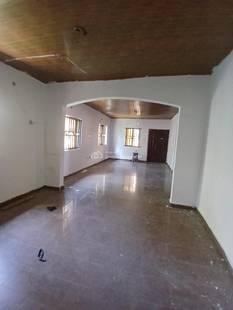 Massive Parlour Space Upstairs, Badore, Ajah, Lagos, Flat / Apartment for Rent
