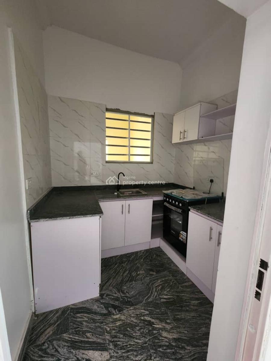 2 Bedroom, Ayinde Akinmade Street, Lekki Phase 1, Lekki Phase 1, Lekki, Lagos, House for Rent