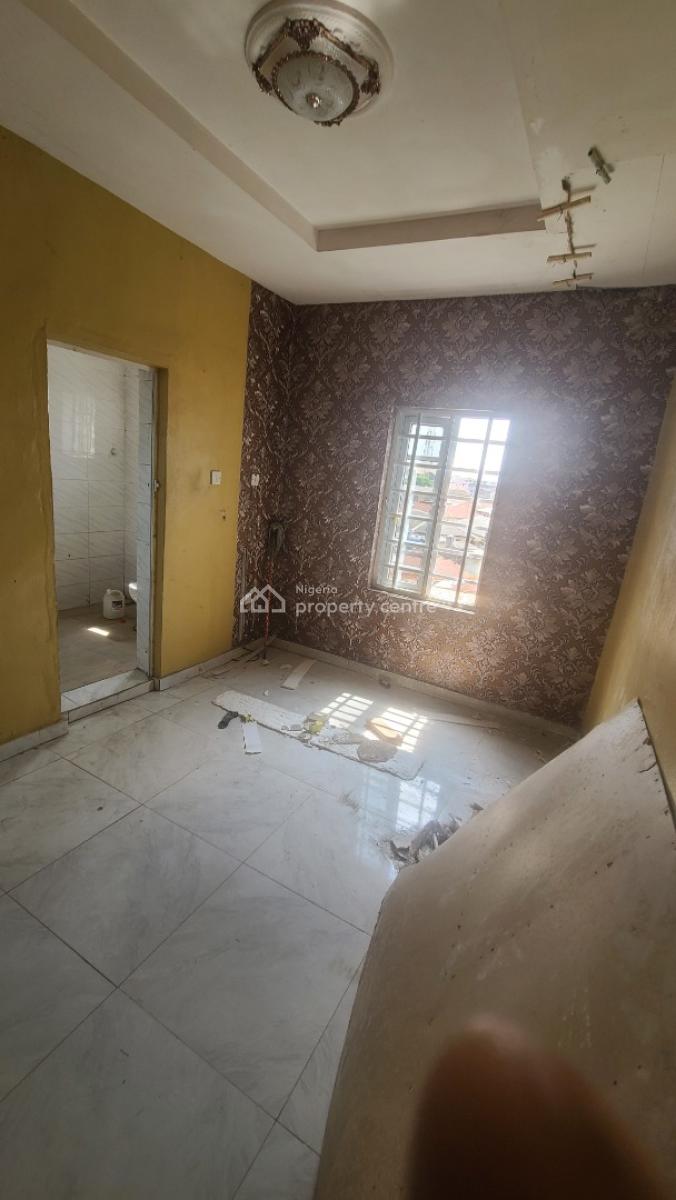 Lovely 1 Bedroom Flat Upstairs with 2 Toilet 1bath, Off Aborishade Road, Lawanson, Surulere, Lagos, Mini Flat (room and Parlour) for Rent