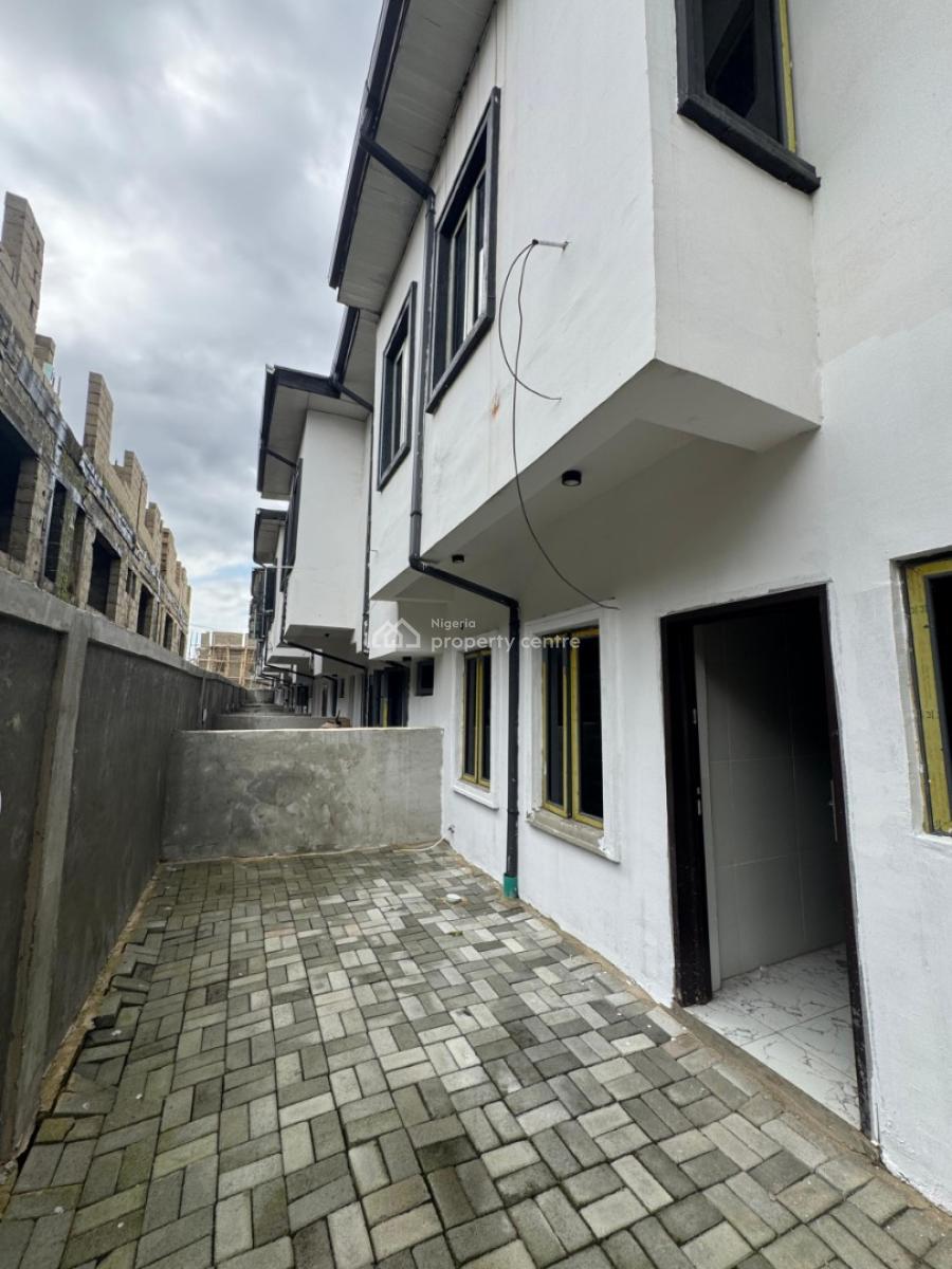 Spacious and Tastefully Designed 3-bedroom Duplex, Orchid Road, Lekki, Lagos, Terraced Duplex for Sale