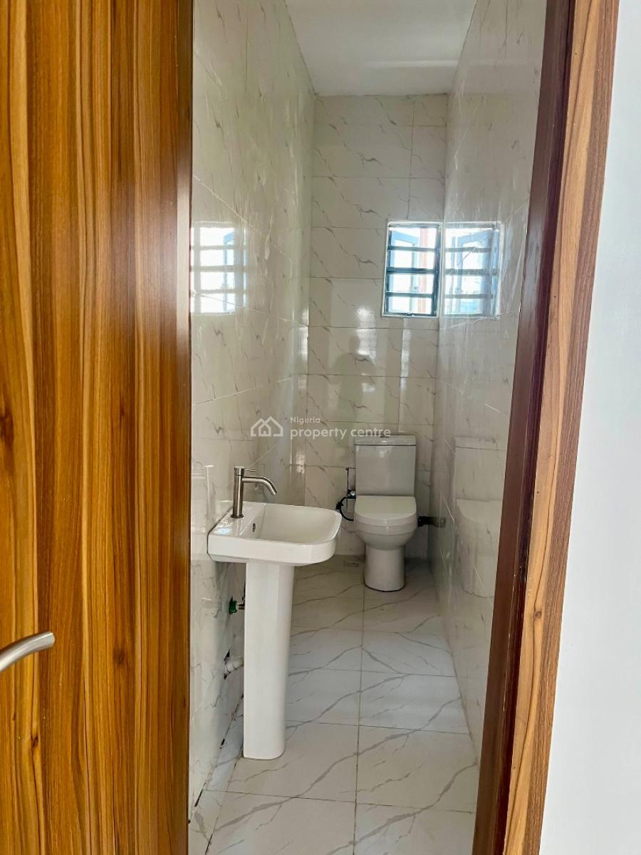 Premium 2-bedroom Ensuite Apartments with Gym & 24-hour Power, Lekki Scheme 2, Ajah, Lagos, Flat / Apartment for Sale