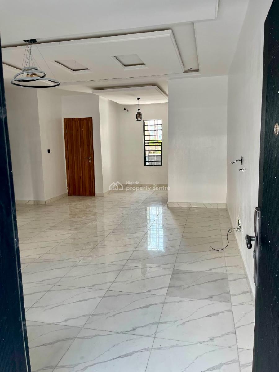 Premium 2-bedroom Ensuite Apartments with Gym & 24-hour Power, Lekki Scheme 2, Ajah, Lagos, Flat / Apartment for Sale